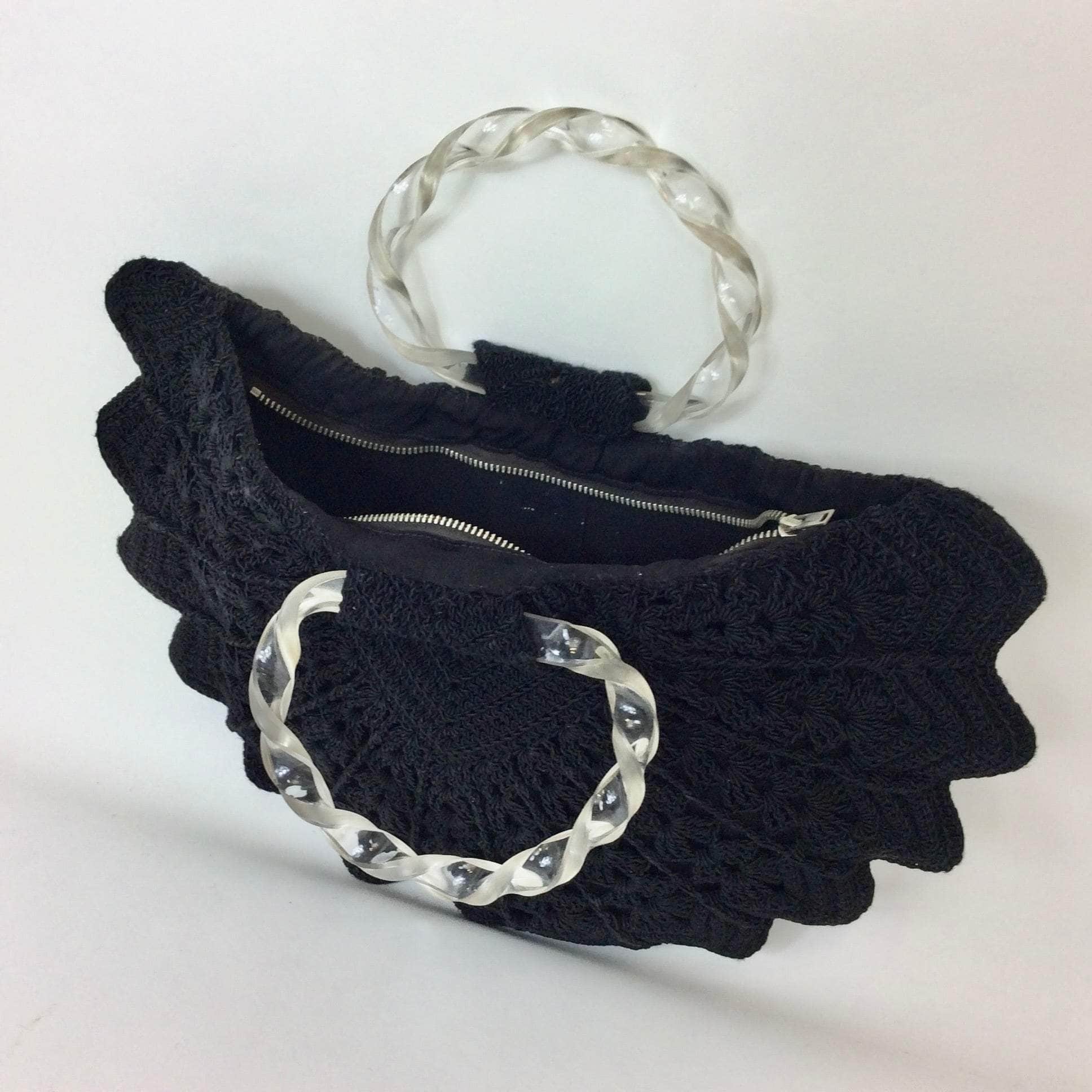 1940s Black Crochet Handbag with Lucite Handles - Image 5