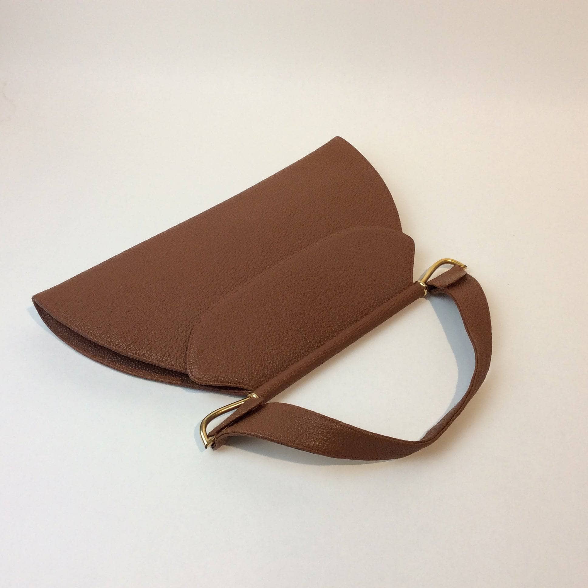 1940s Light Brown Textured Leather Handbag - Image 4