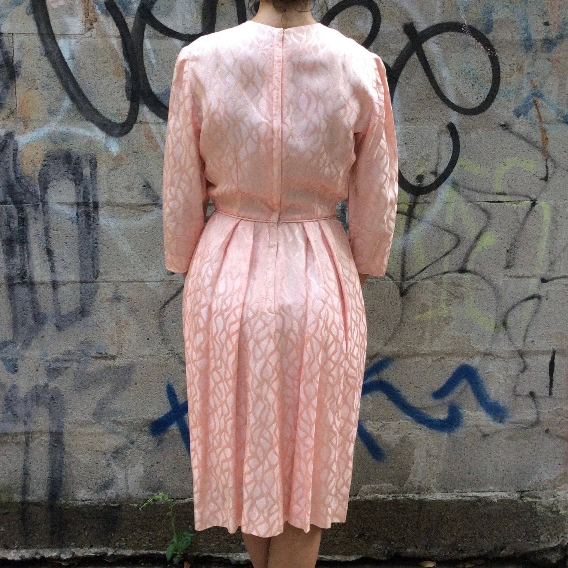 1950s 3/4 Sleeve Tulip Shape Satin Brocade Dress Small - Image 3