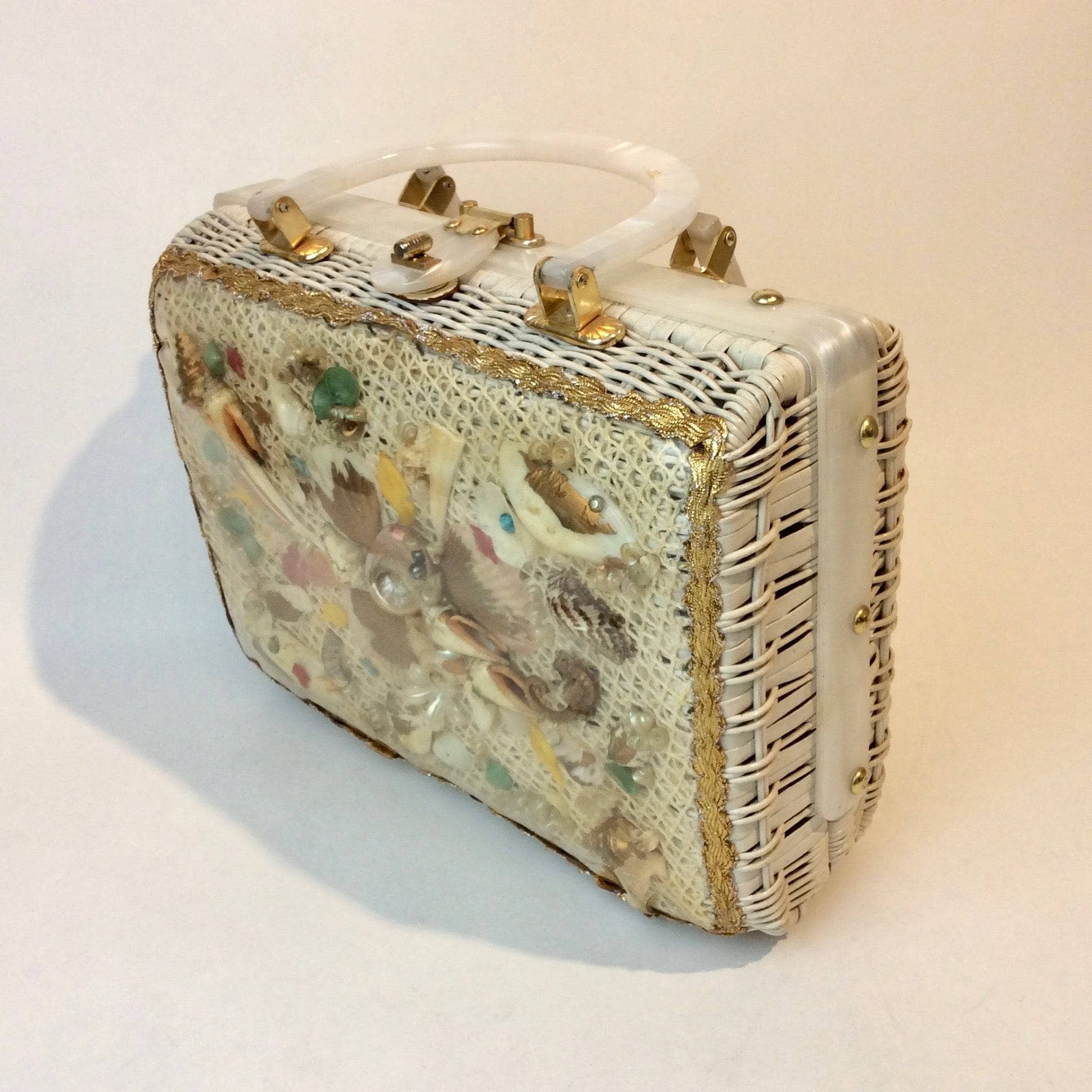 1950s-60s Seashell White Wicker Basket Purse - Image 5