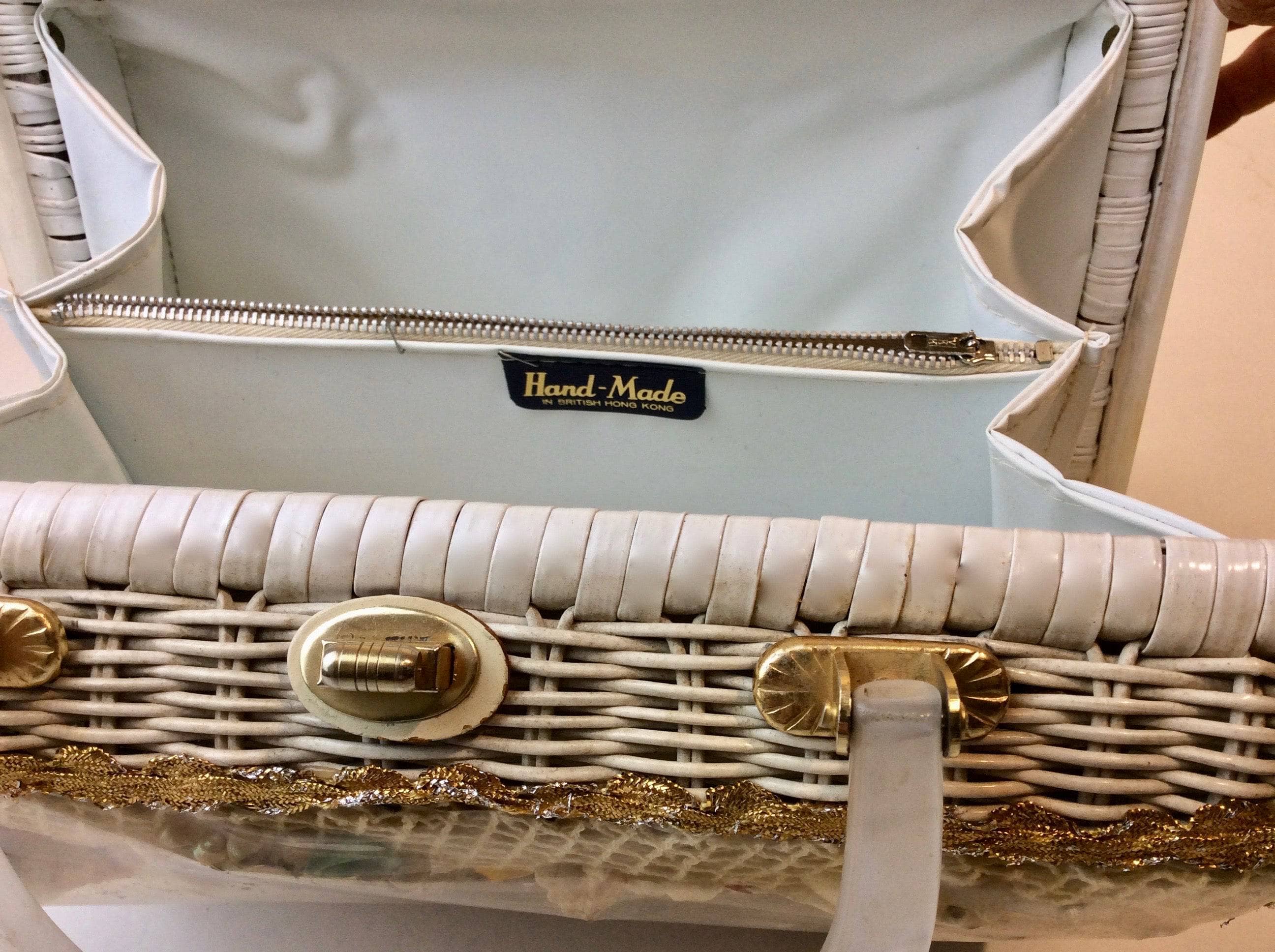 1950s-60s Seashell White Wicker Basket Purse - Image 7