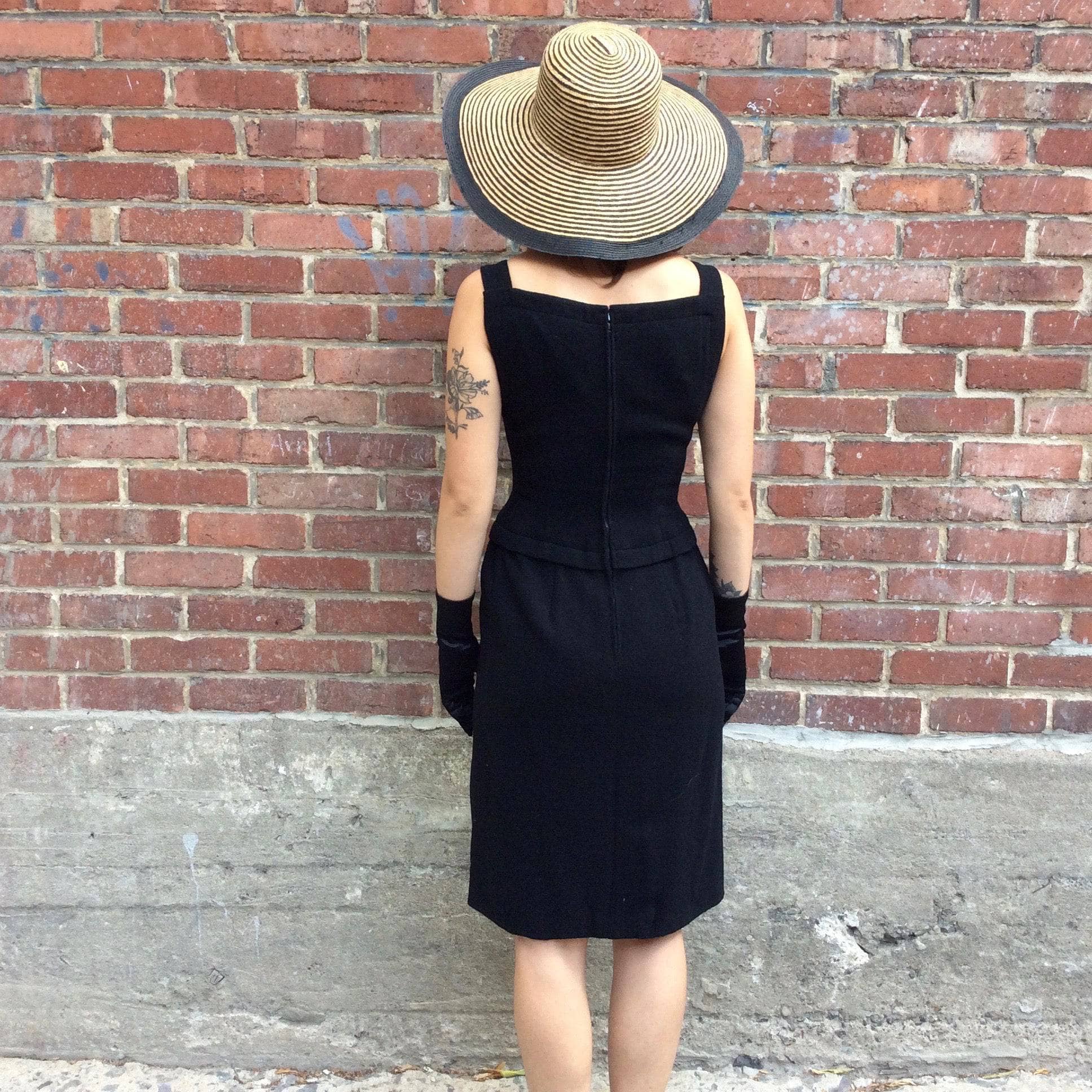 1950s Black Sleeveless Wool Cocktail Dress Small - Image 2