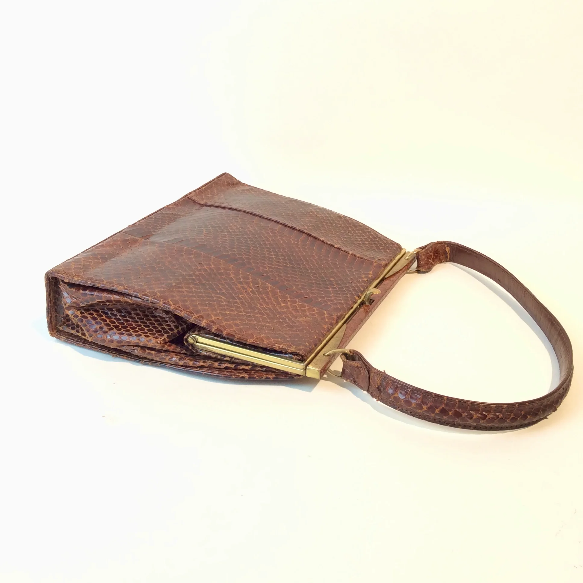 1950s Genuine Snakeskin Frame Handbag with Velvet Interior - Image 5