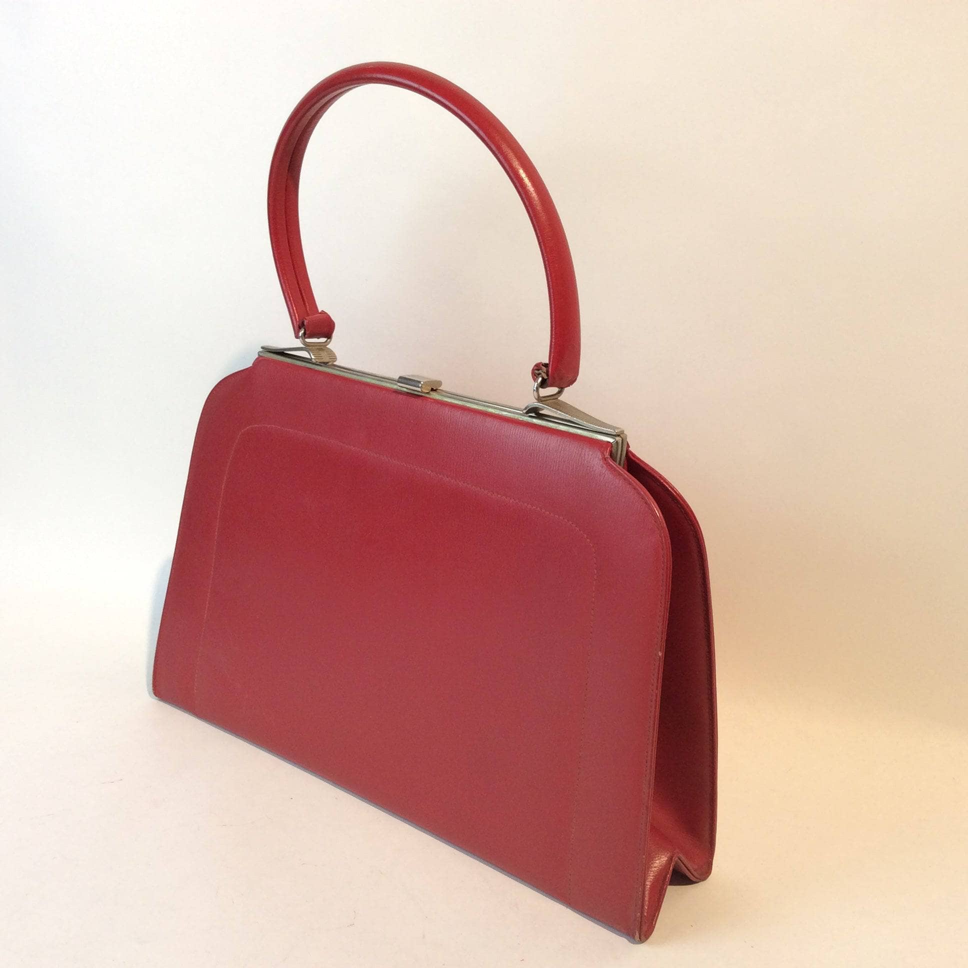 1950s Red Handbag - Image 4