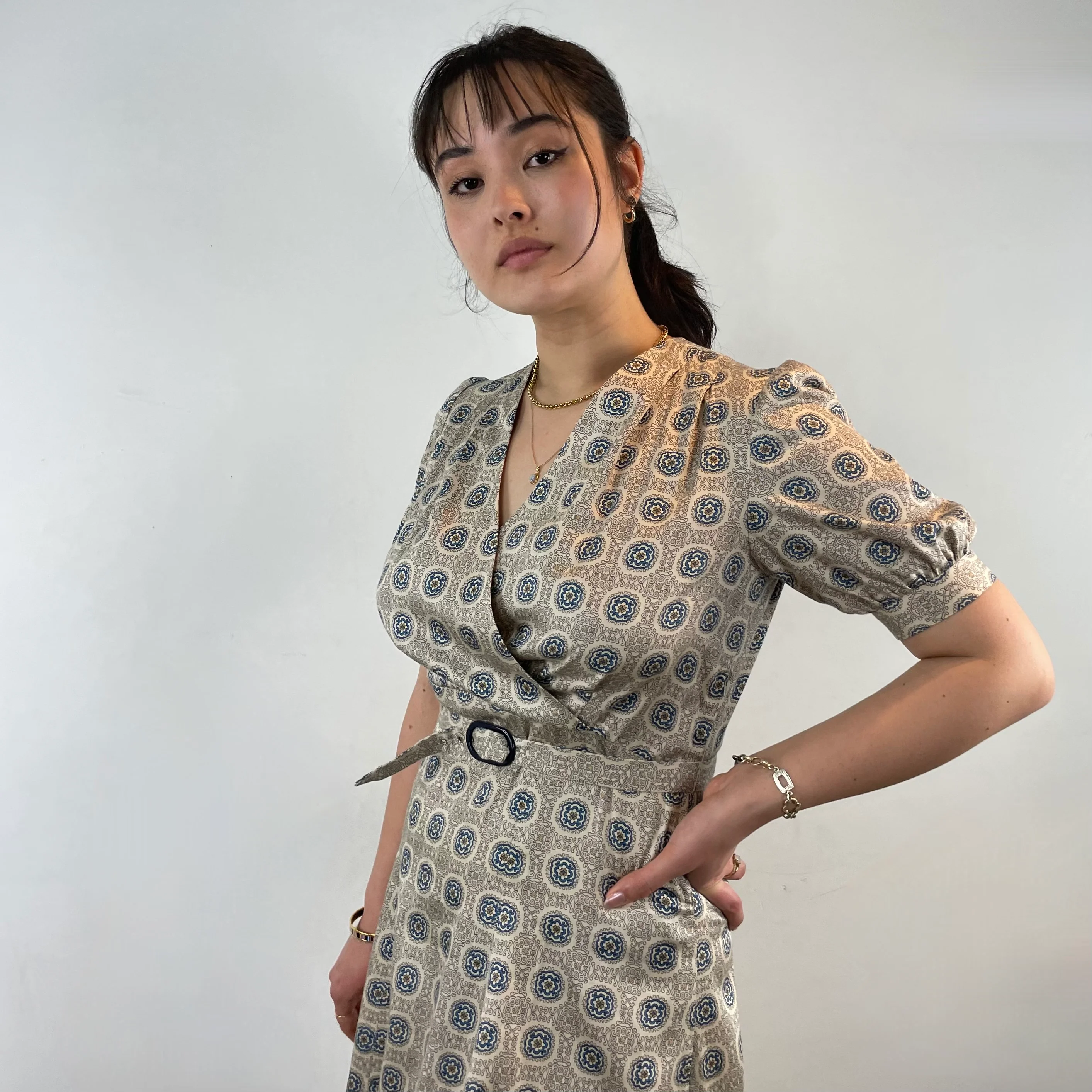 1950s Beige Cotton Wrap Dress with Geometric Print Medium