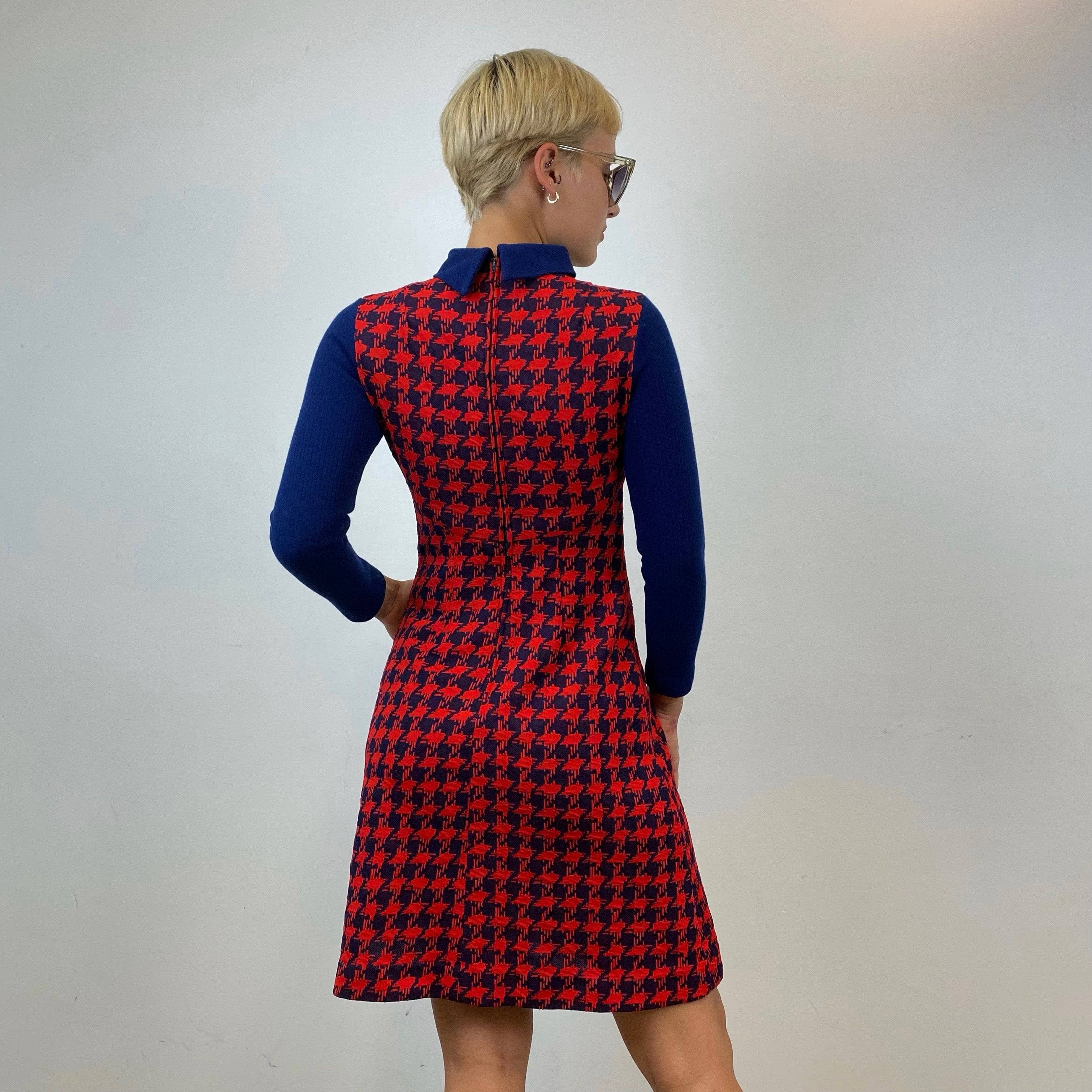 1960s-70s Long Sleeve Houndstooth Dress Small - Image 4