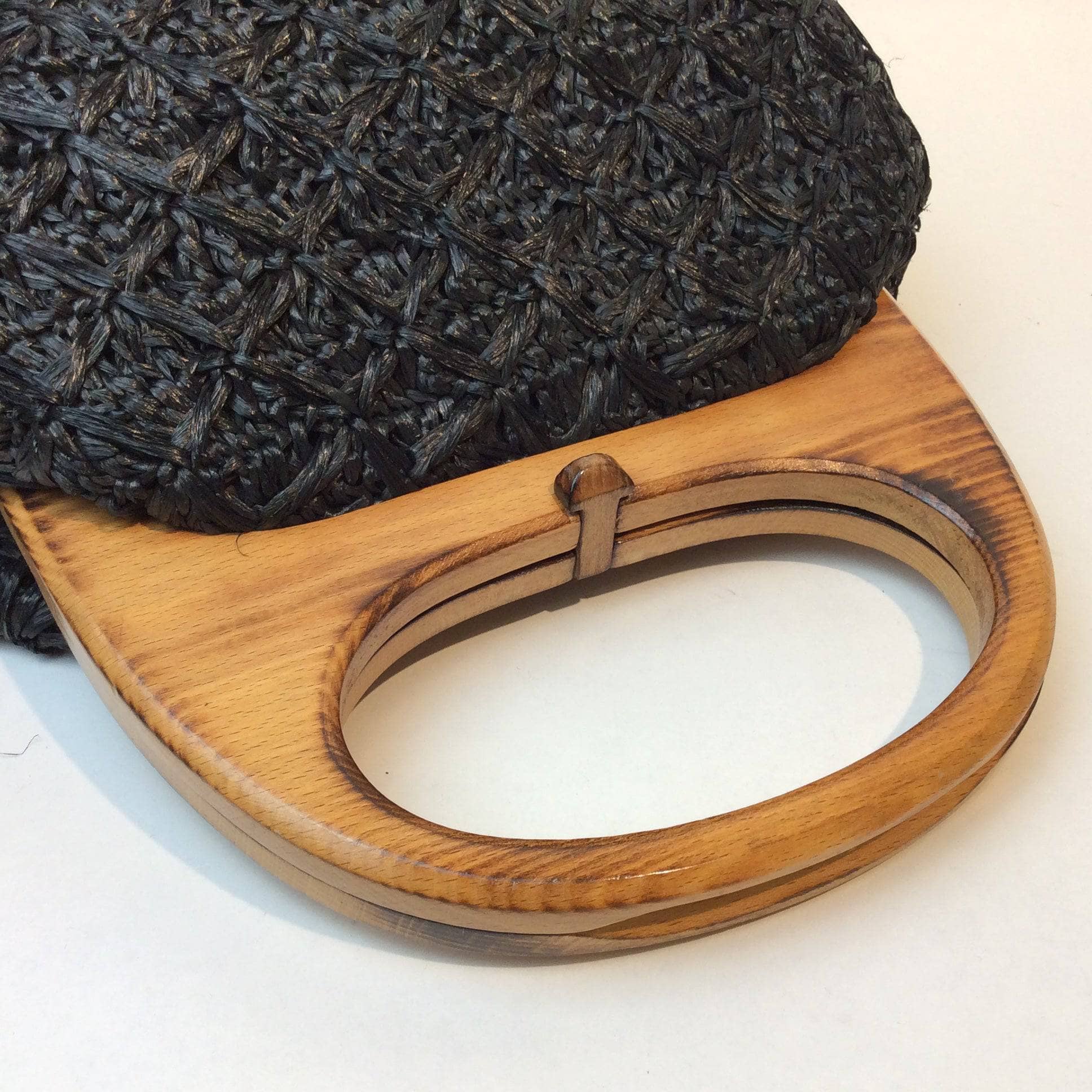 1960s Black Raffia Crocheted Handbag - Image 3