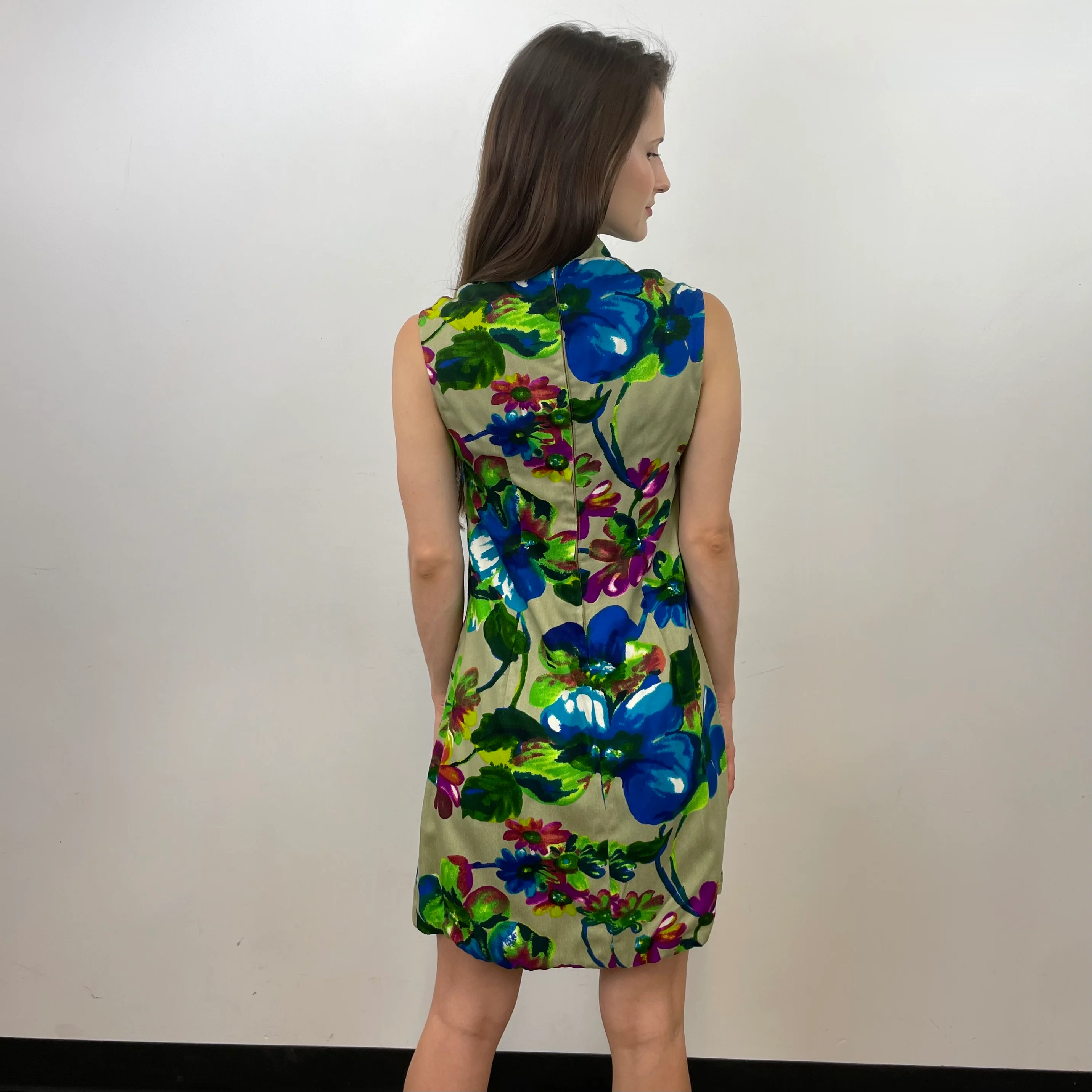 1960s Bold Floral Print Mini Shift Dress Small - Image 3
