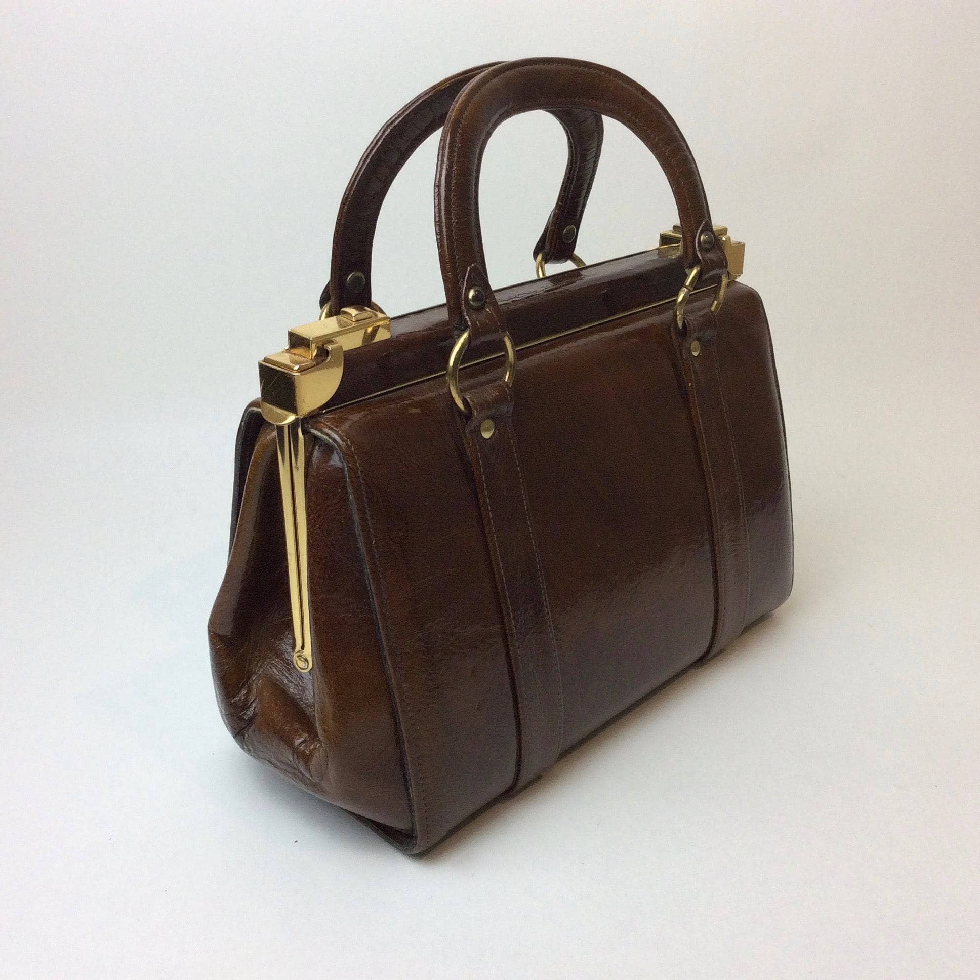 1960s Brown Patent Leather Frame Bag - Image 3