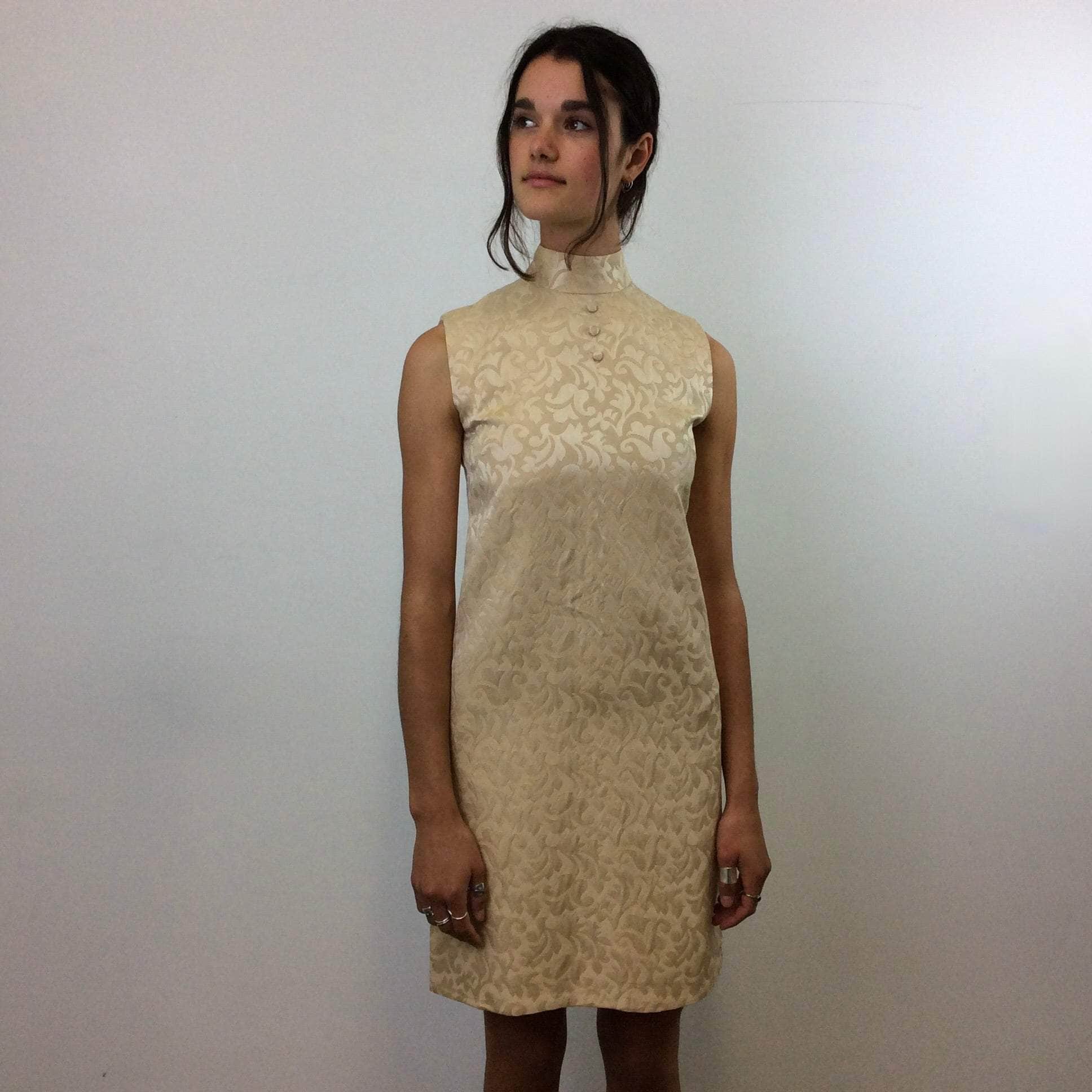 1960s Cream Colour Brocade Sleeveless Satin Shift Dress Small