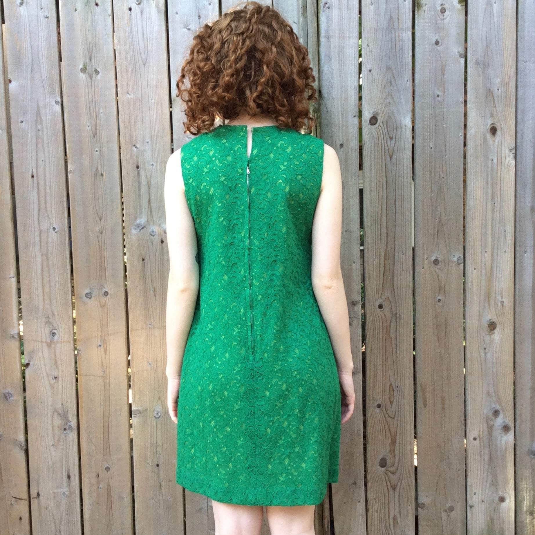 1960s Green Lace Mini Shift Dress Small - Image 2