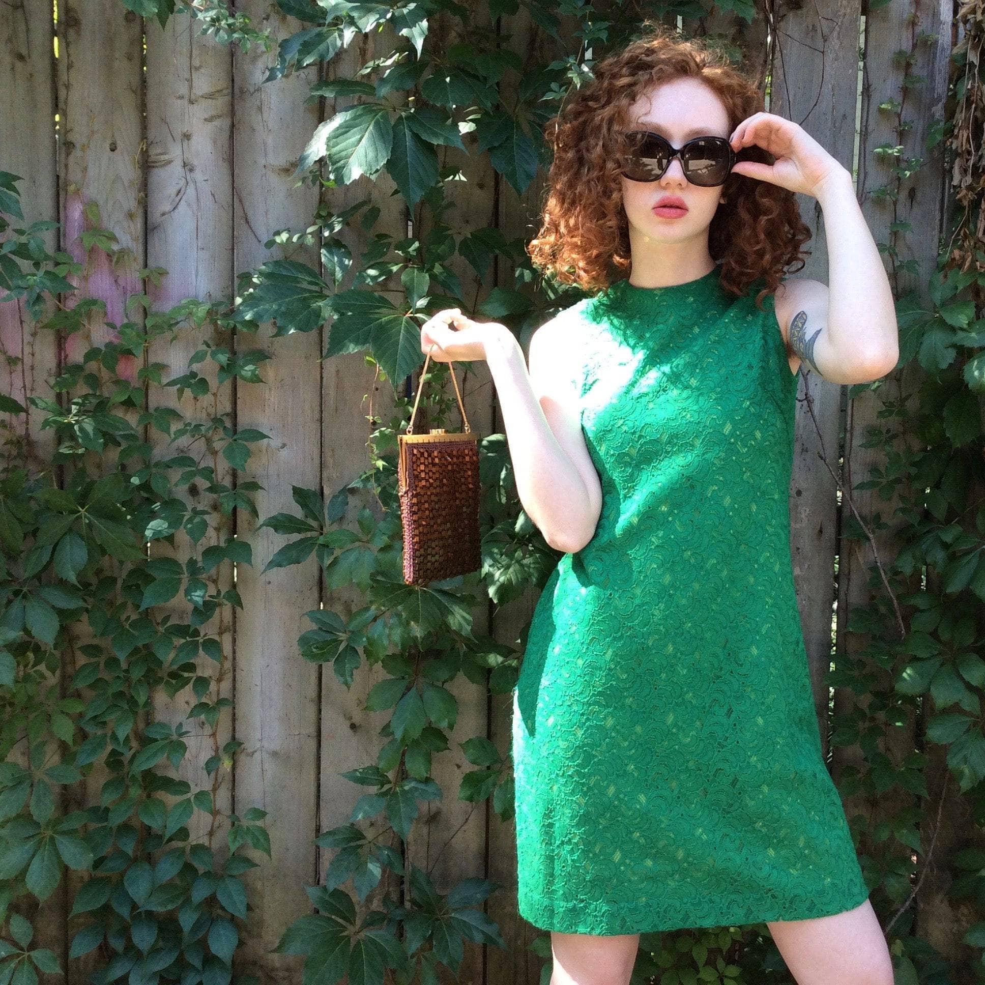 1960s Green Lace Mini Shift Dress Small - Image 3
