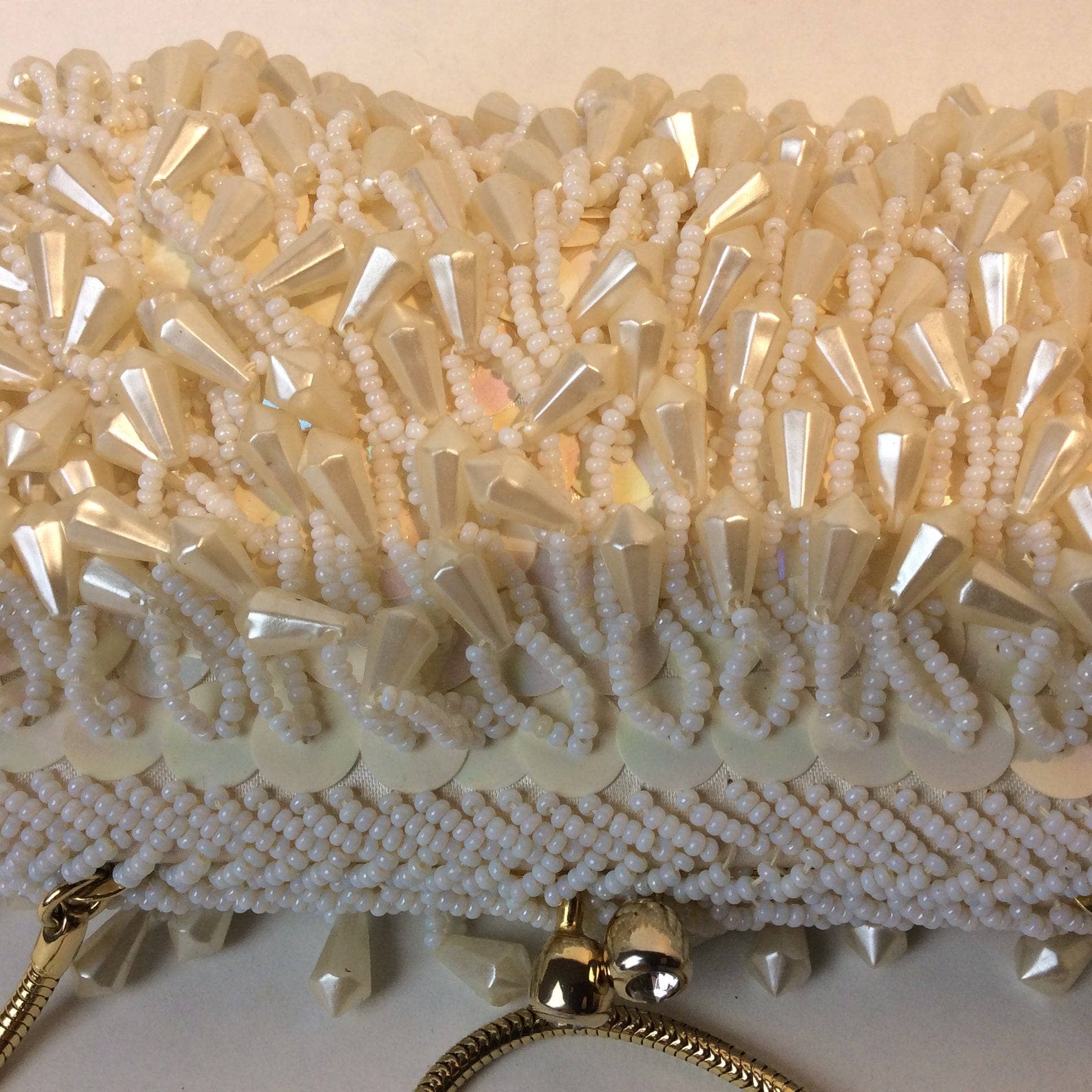 1960's Ivory Bead and Sequin Evening Clutch Bag - Image 6