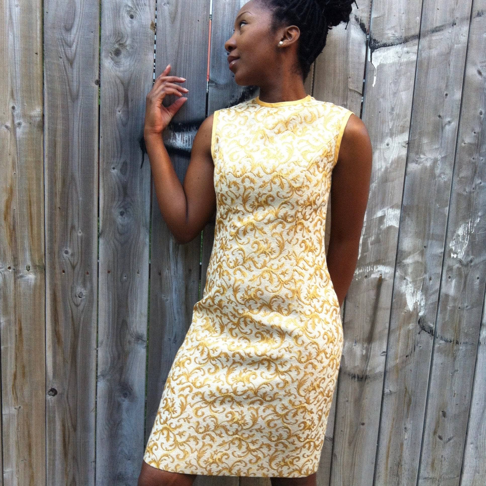 1960s Jackie O. Style Gold Brocade Sheath Dress & Coat Set Small - Image 3