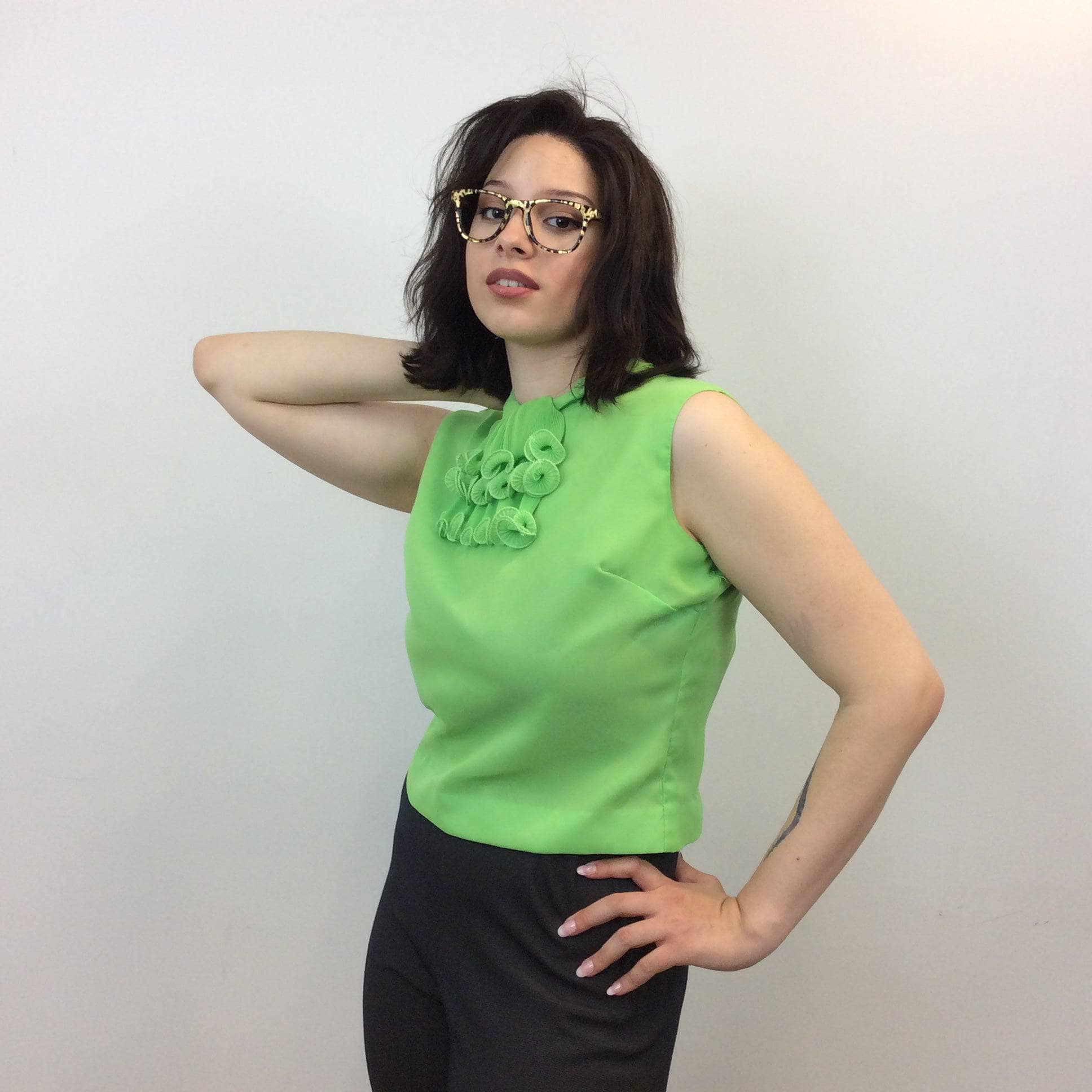 1960s Lime sleeveless Cropped Blouse Medium - Image 4