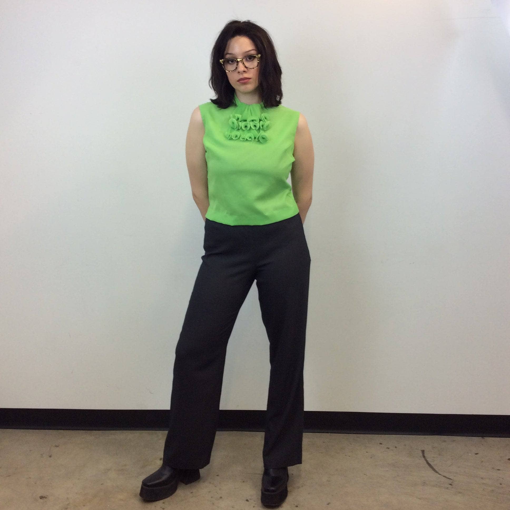 1960s Lime sleeveless Cropped Blouse Medium - Image 5