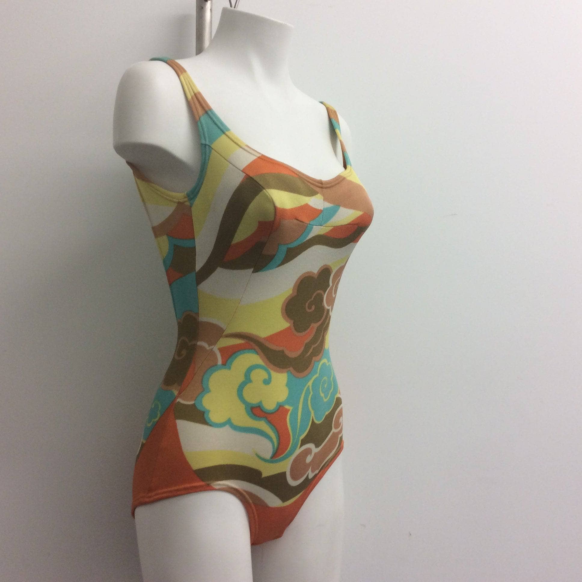 1960s One-piece Open Back Bathing Suit Small - Image 4