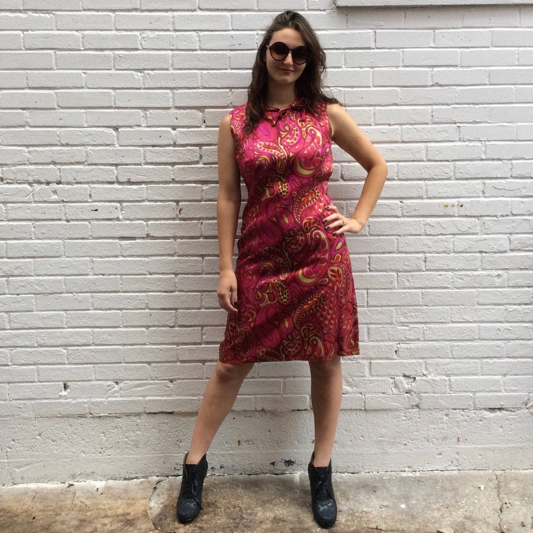 1960s Paisley Bold Print Sheath Dress S/M - Image 3
