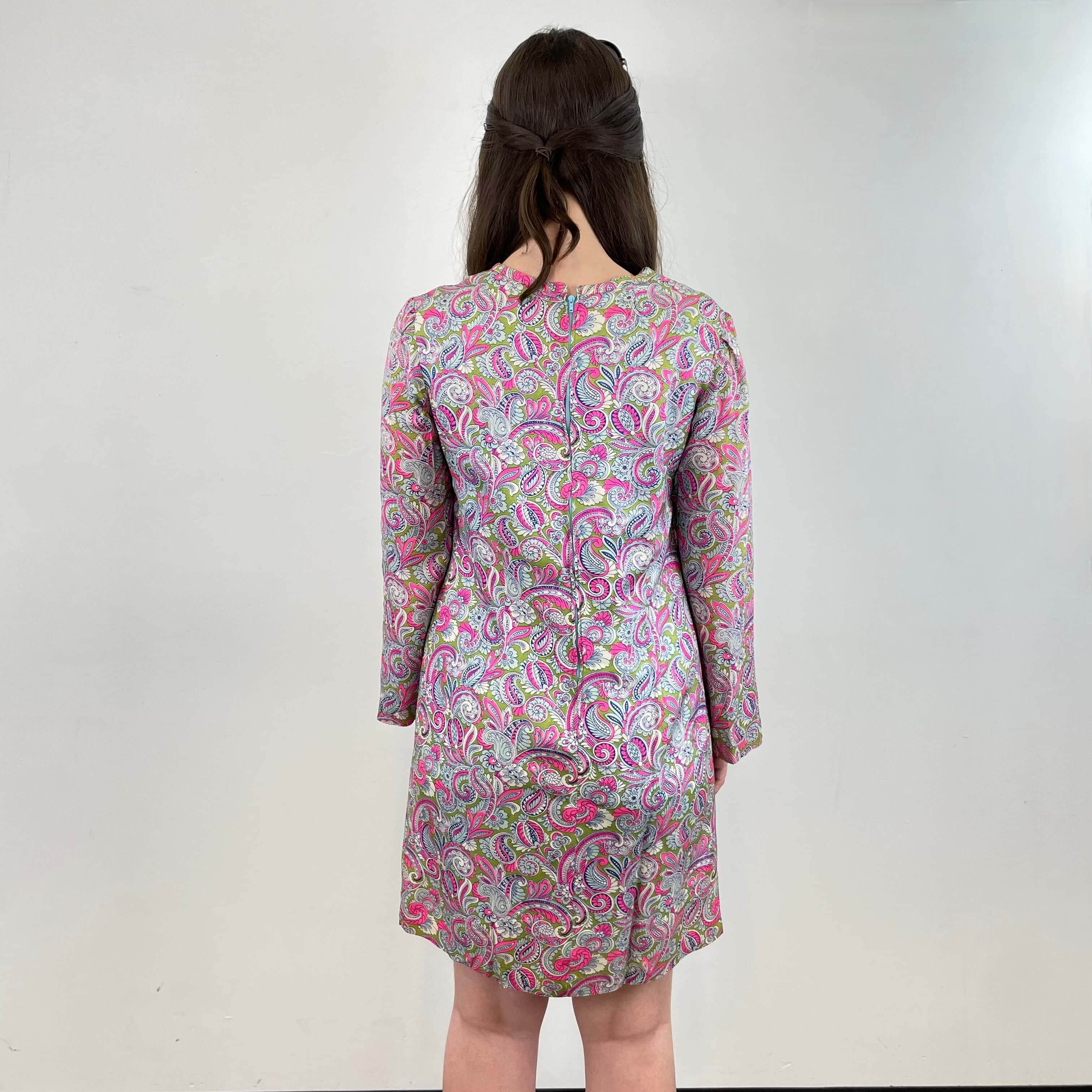 1960s Paisley Mini Shift Dress Medium - Image 6