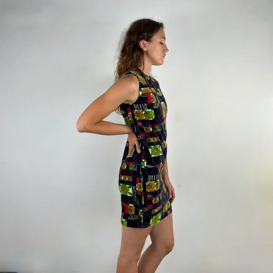 1960s Rose Motifs Velvet Shift Dress Small/Medium - Image 4