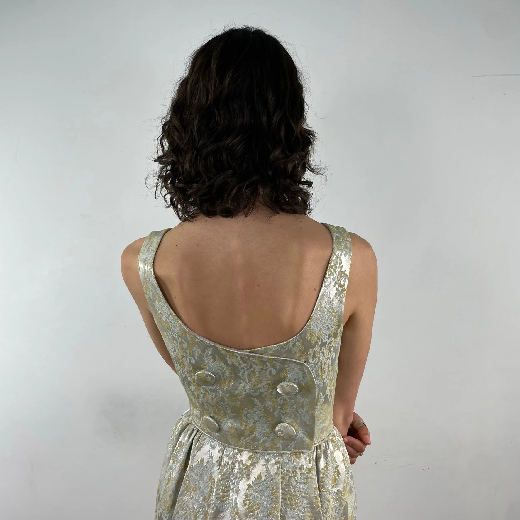 1960s Satin Brocade Sleeveless Gown Small - Image 5