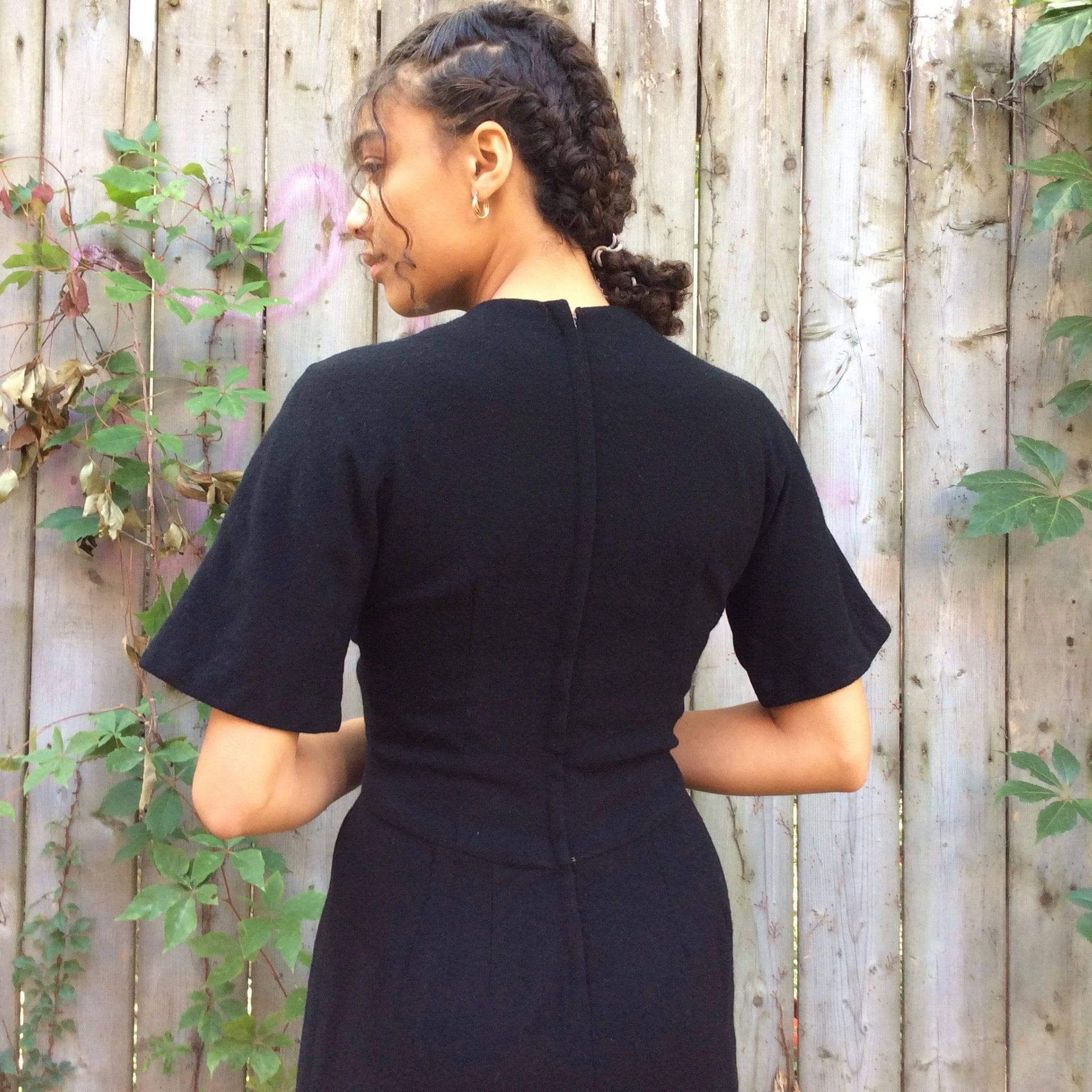 1960s Short Sleeve Black Wool Dress Small - Image 3