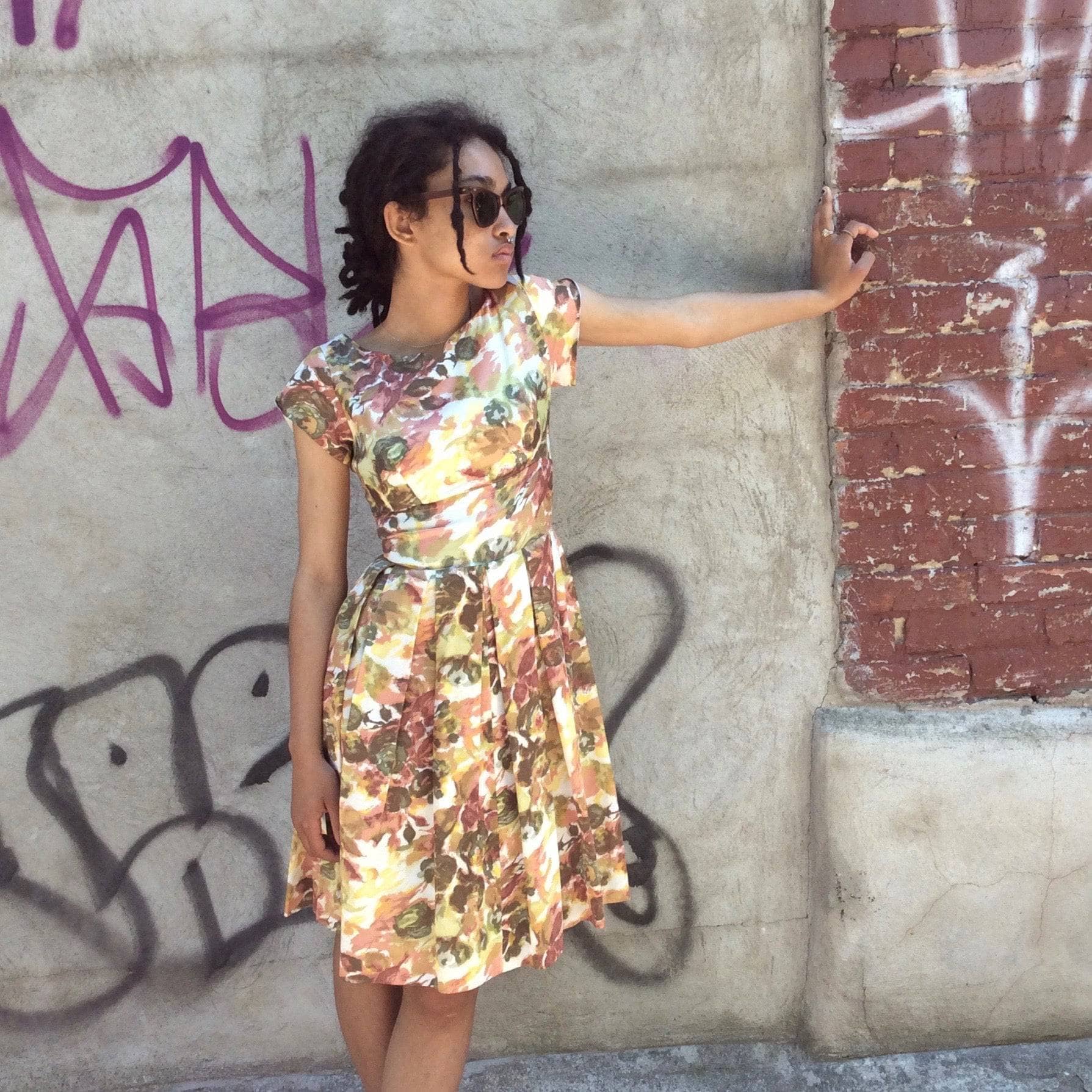 1960s Vintage floral print petite dress Extra Small - Image 3