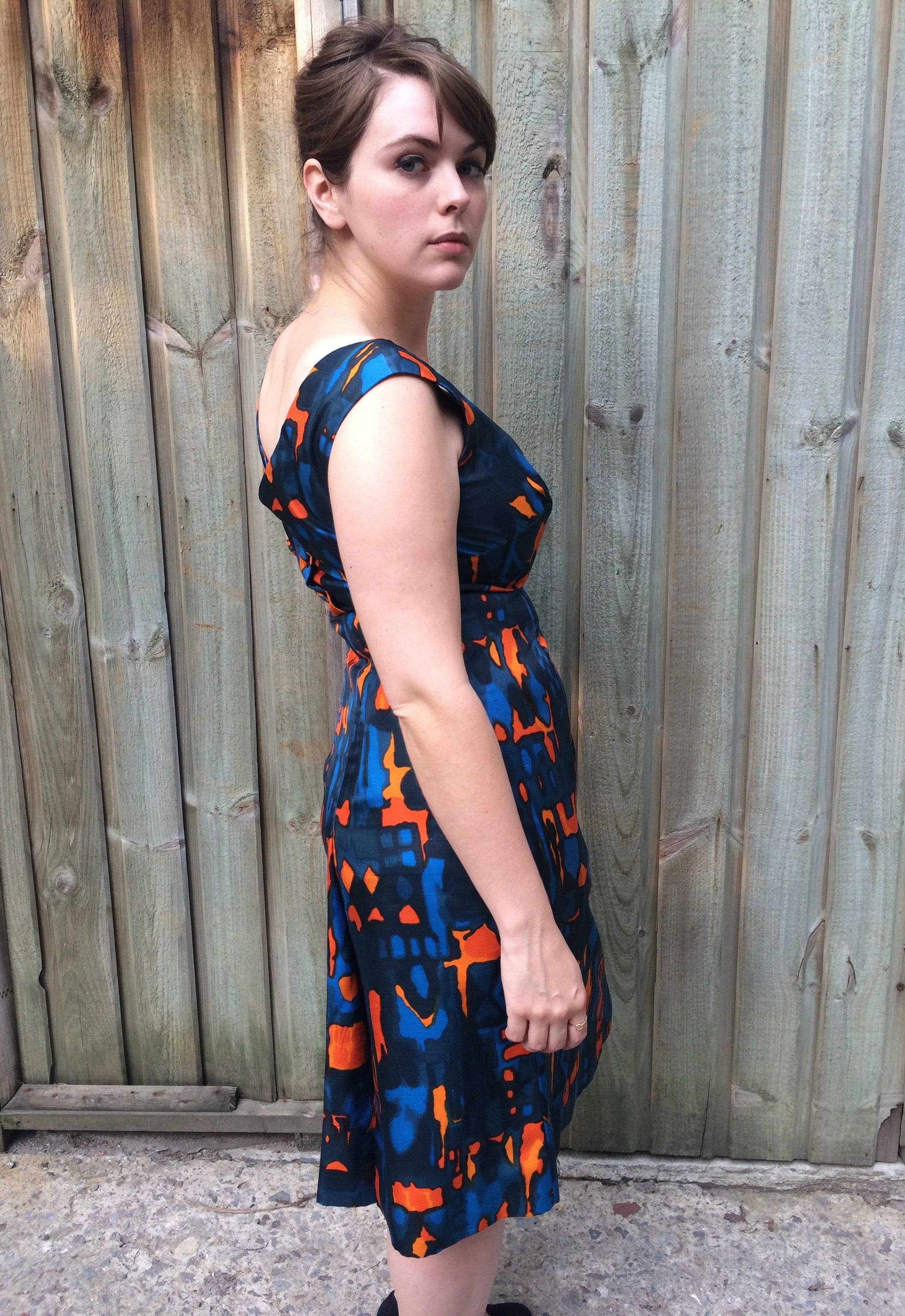1960s Wrap Back Sleeveless Silk Cocktail Dress M - Image 4