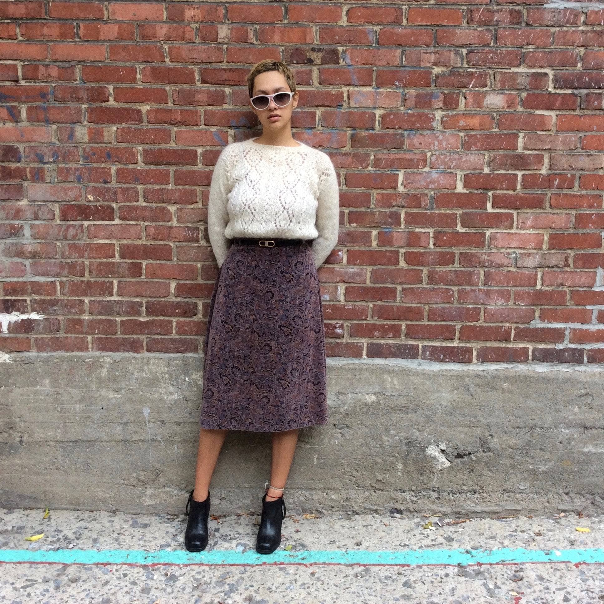 1970s A-Line Paisley Velvet Skirt S-M