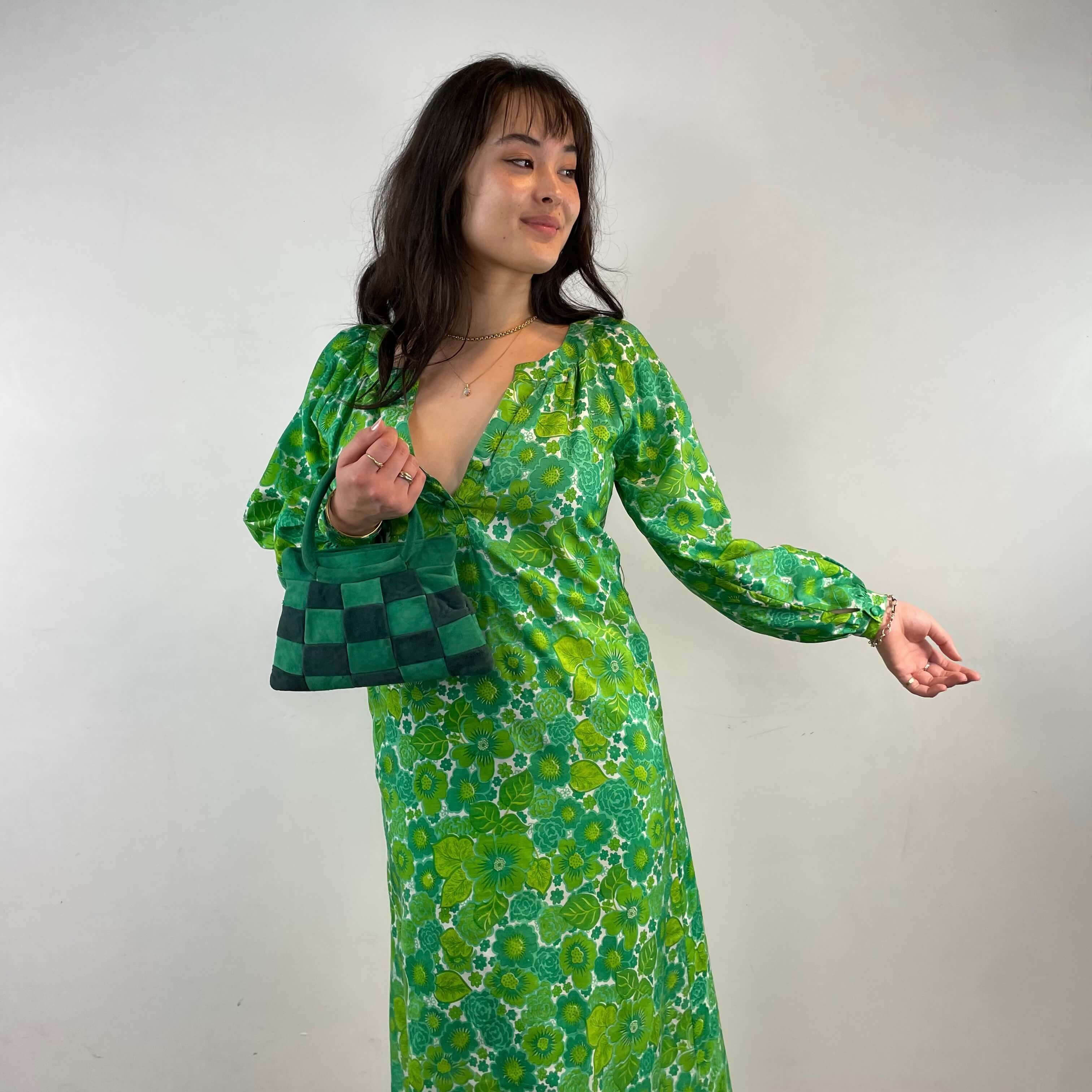 1970s Bold Print Long-Sleeved Green Silk Maxi Dress Medium - Image 2