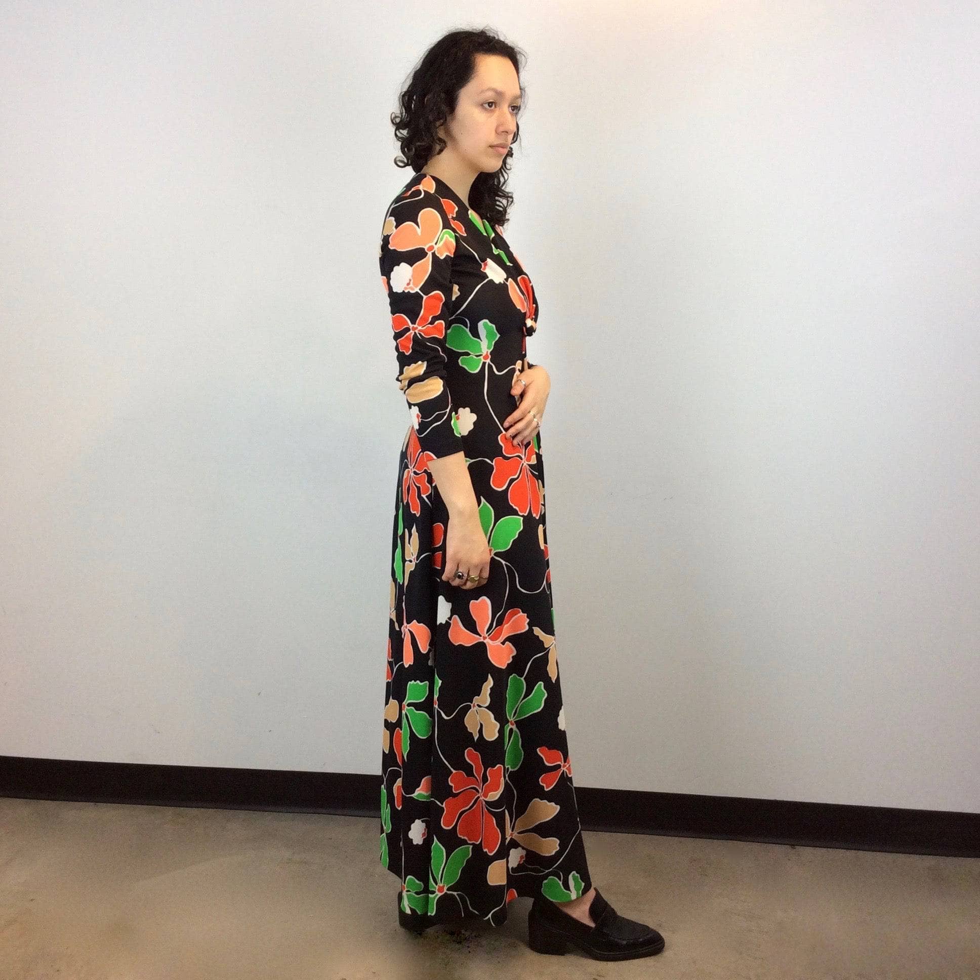 1970s Bold Print Plunge Neck Long Sleeve Maxi Dress Medium - Image 6