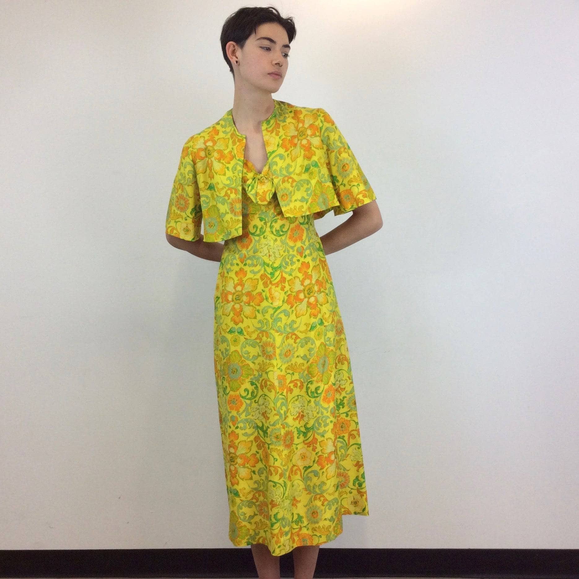 1970s Bold Print Silk Midi Dress and Bolero Set Small - Image 3