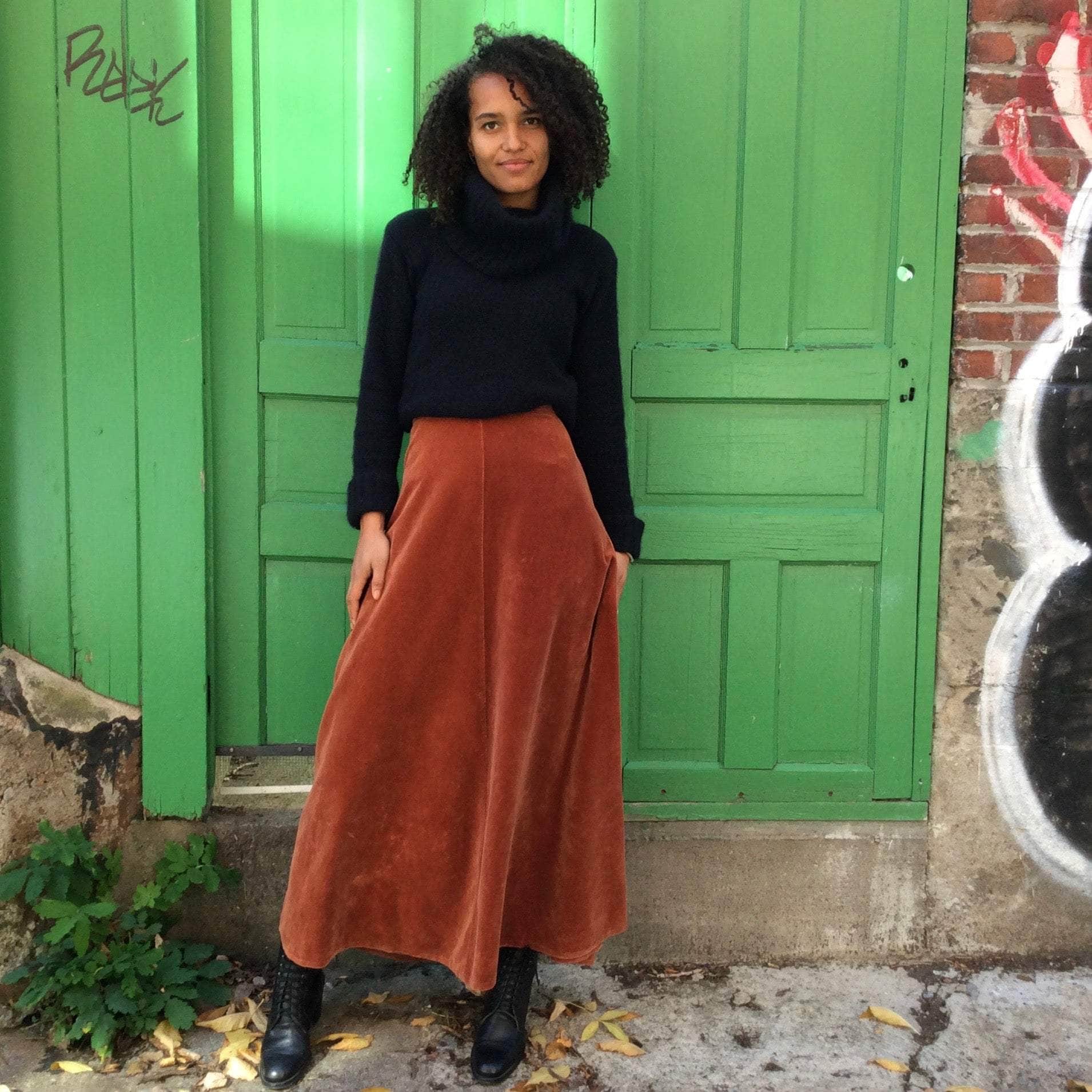 1970s Brick Colour Maxi Velvet Skirt Small - Image 2