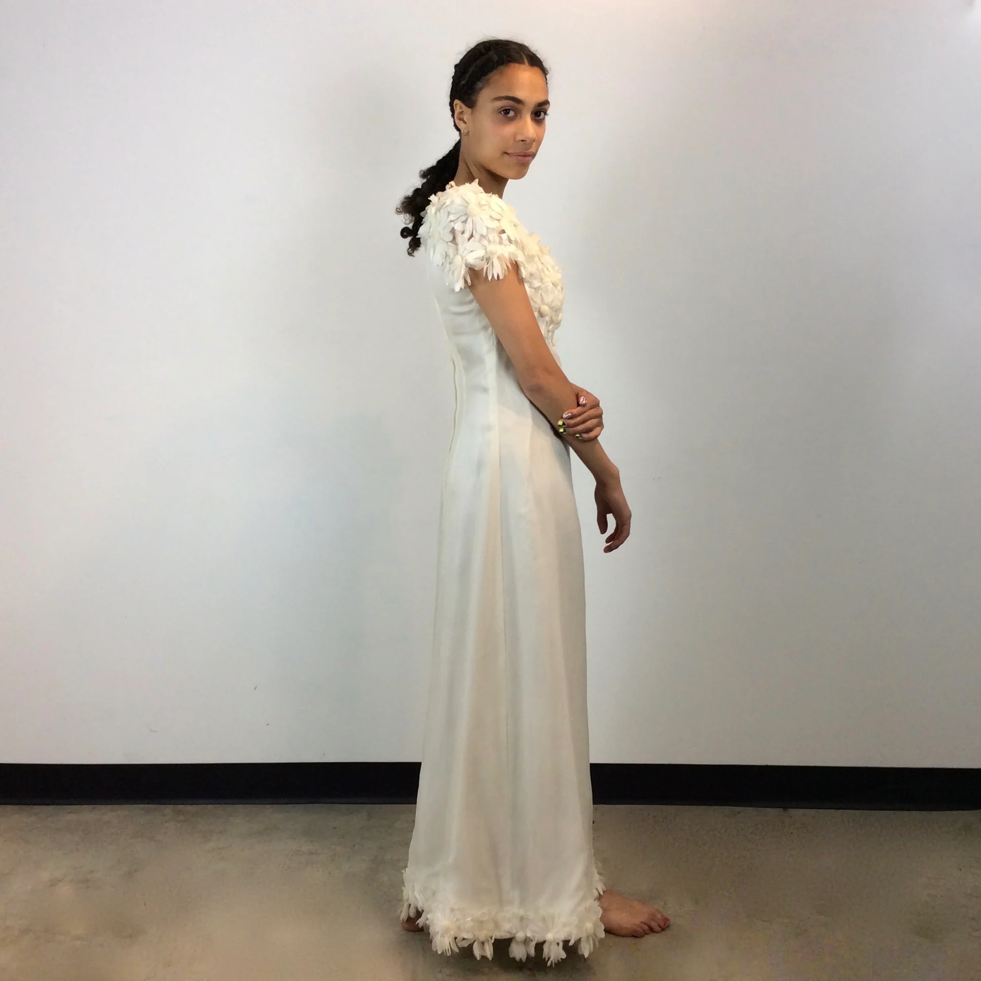 1970s Daisy Embellished Ivory Maxi Dress Small/Medium - Image 4
