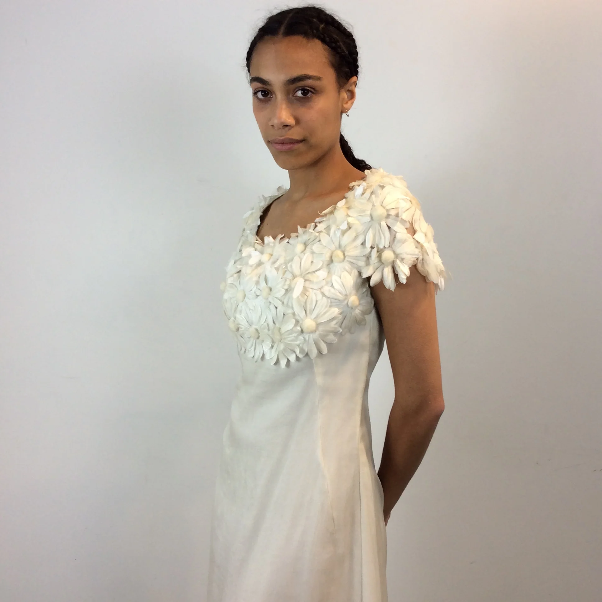 1970s Daisy Embellished Ivory Maxi Dress Small/Medium - Image 5