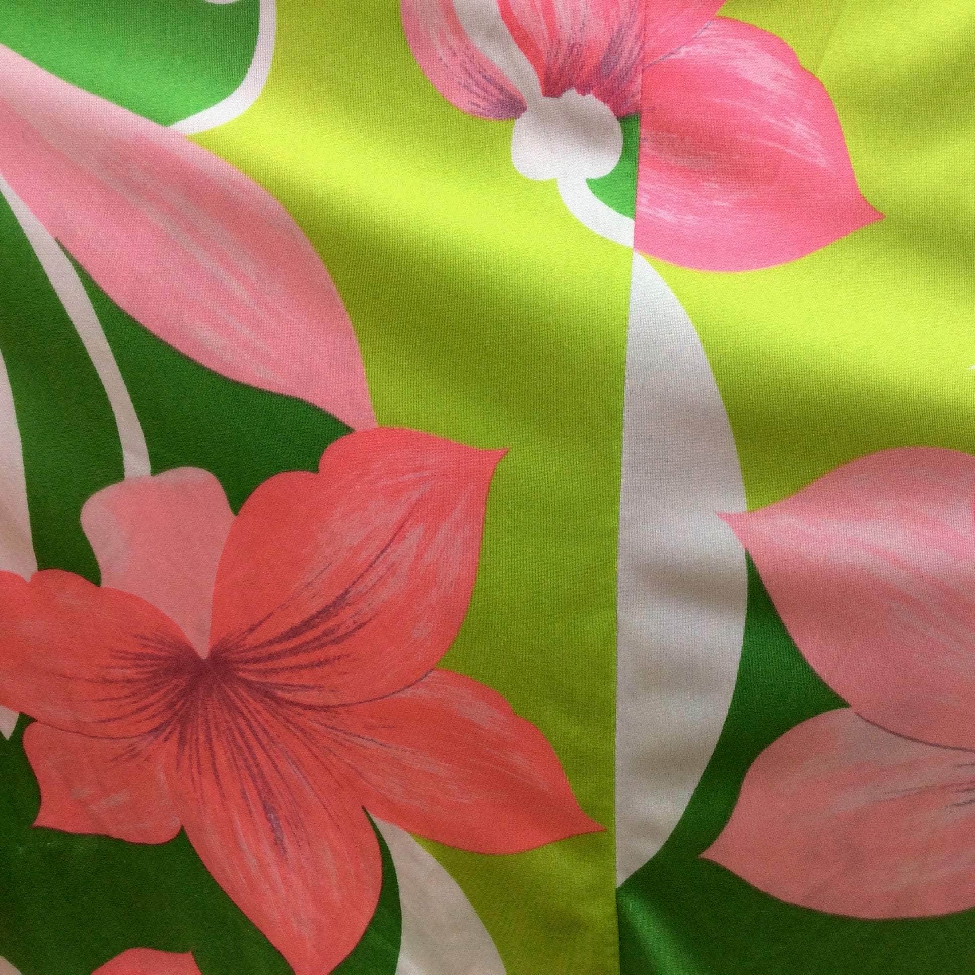 1970s Halter Top A Line Bold Print Maxi Dress Small - Image 7