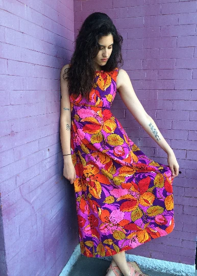 1970s Hawaiian Bold Print Cotton Maxi Dress Small - Image 3