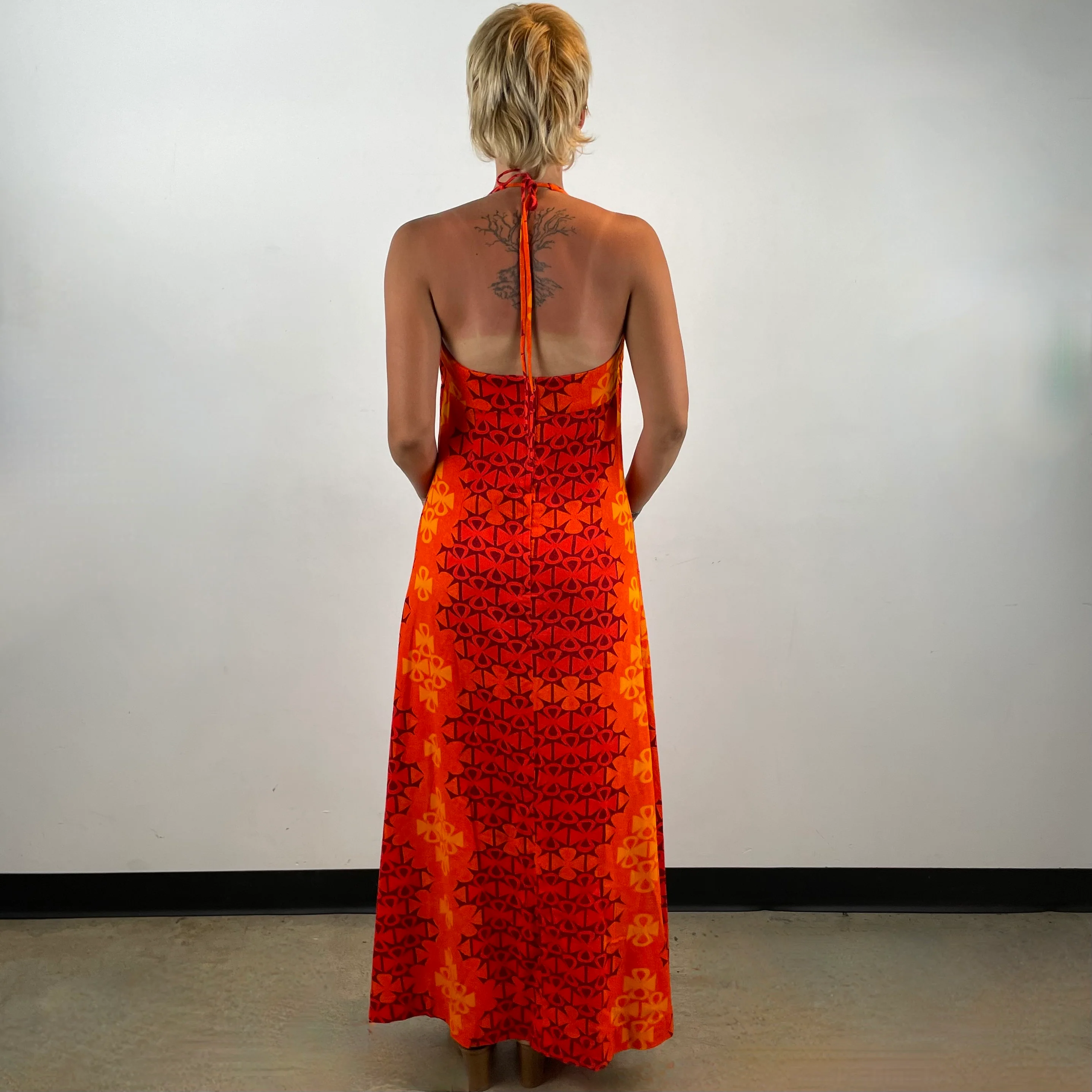 1970s Hawaiian Halter Maxi Dress Small - Image 6