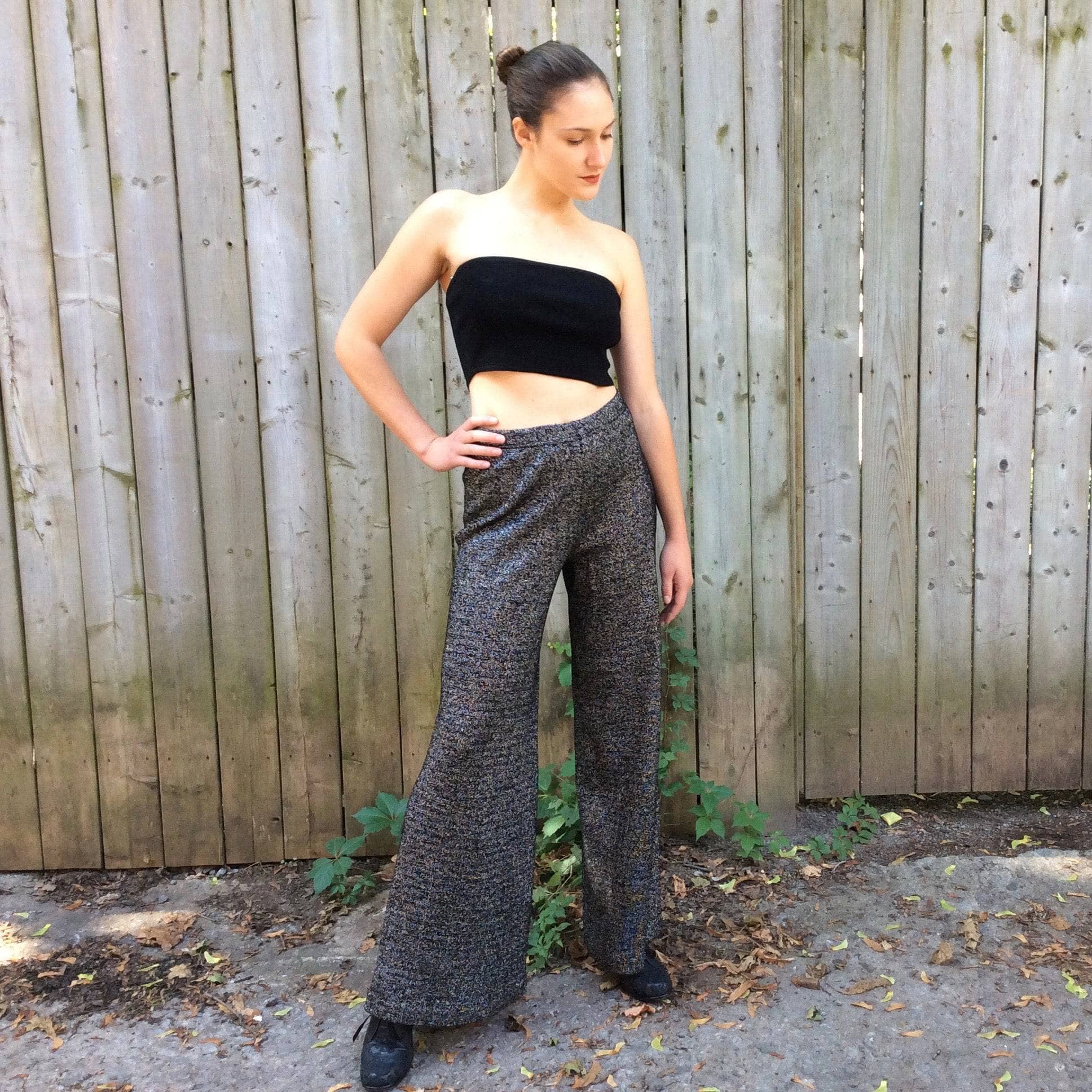 1970s High Waisted Silver Knit Wide-leg Pants S/M - Image 7