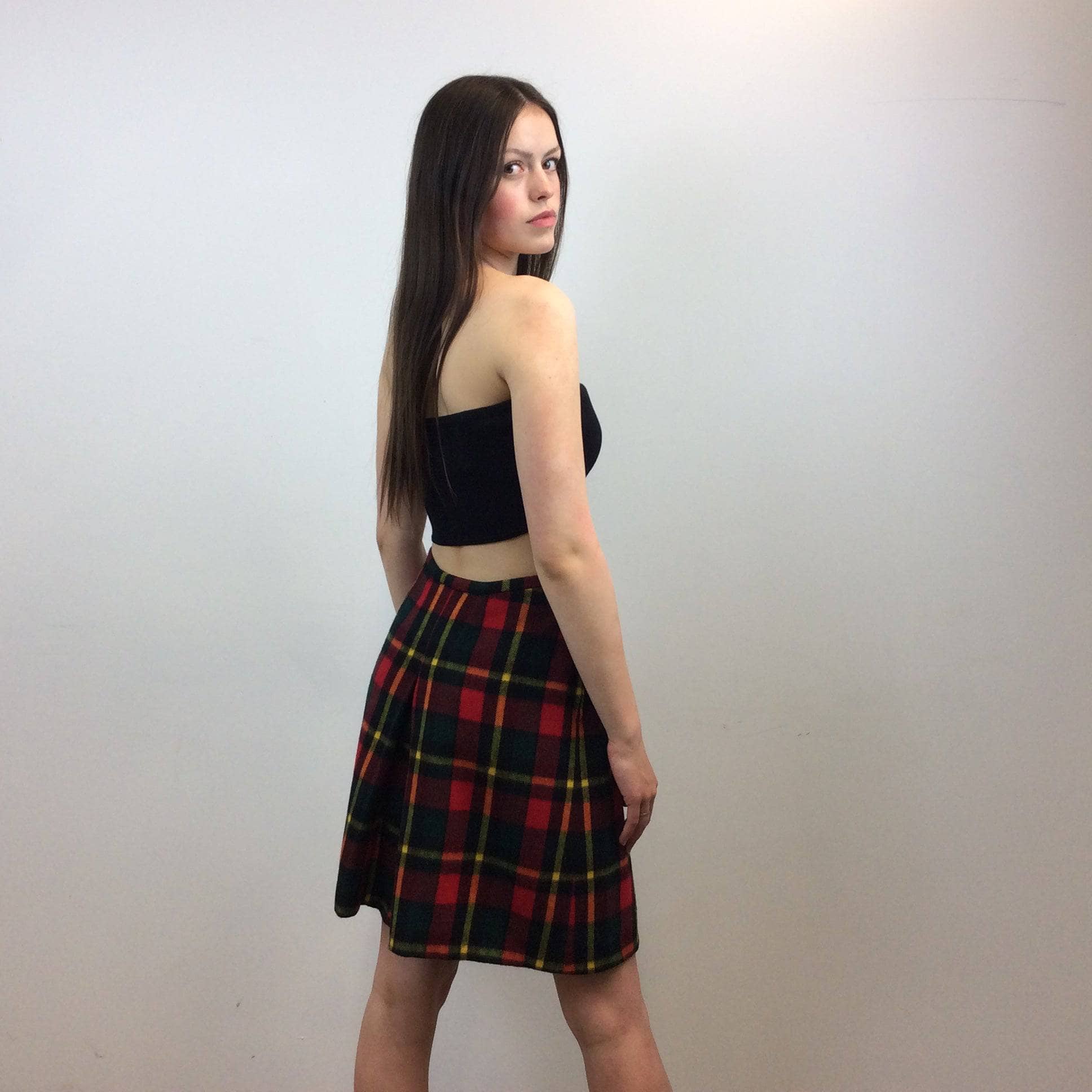 1970s High-Waisted Wool Plaid Skort Small - Image 4