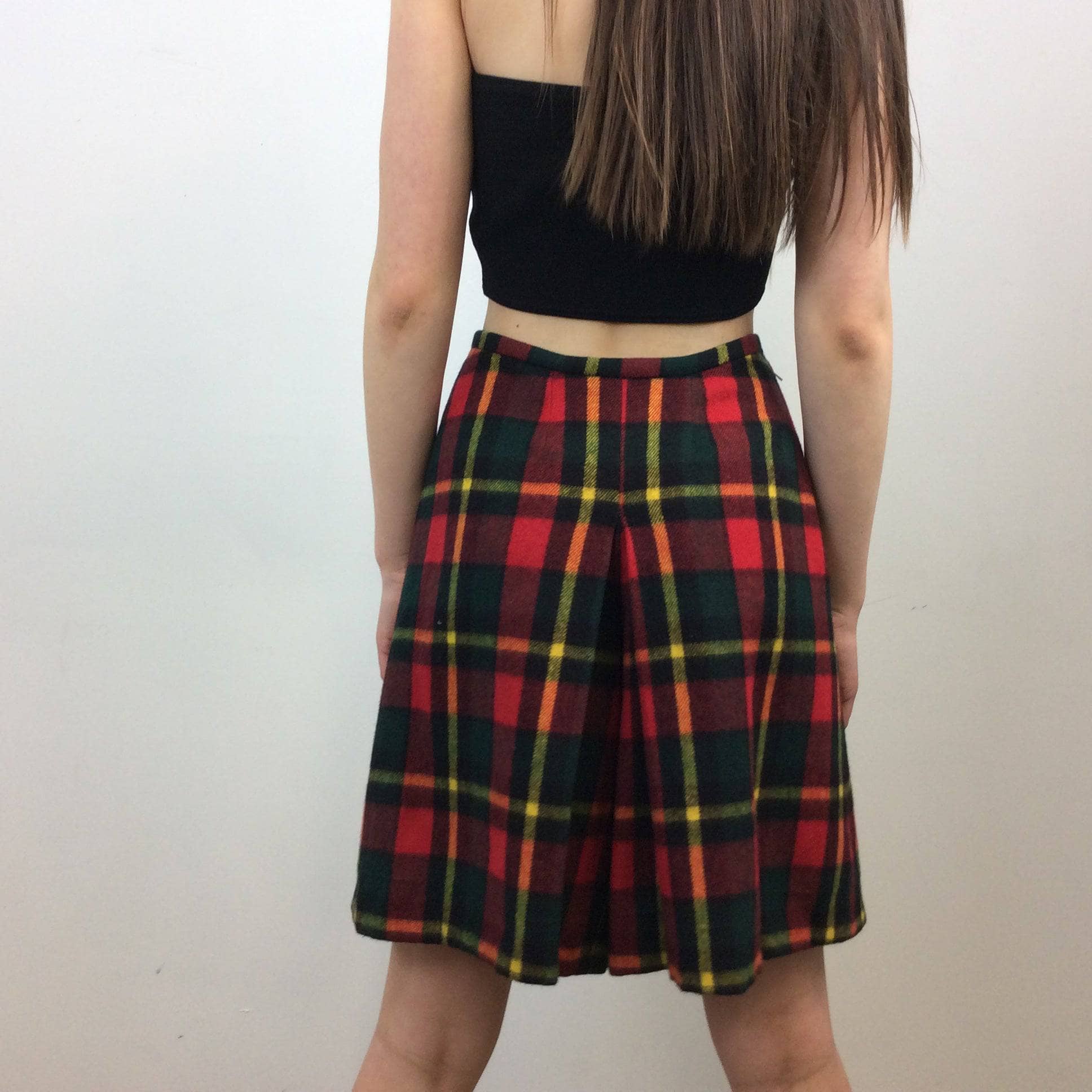 1970s High-Waisted Wool Plaid Skort Small - Image 7