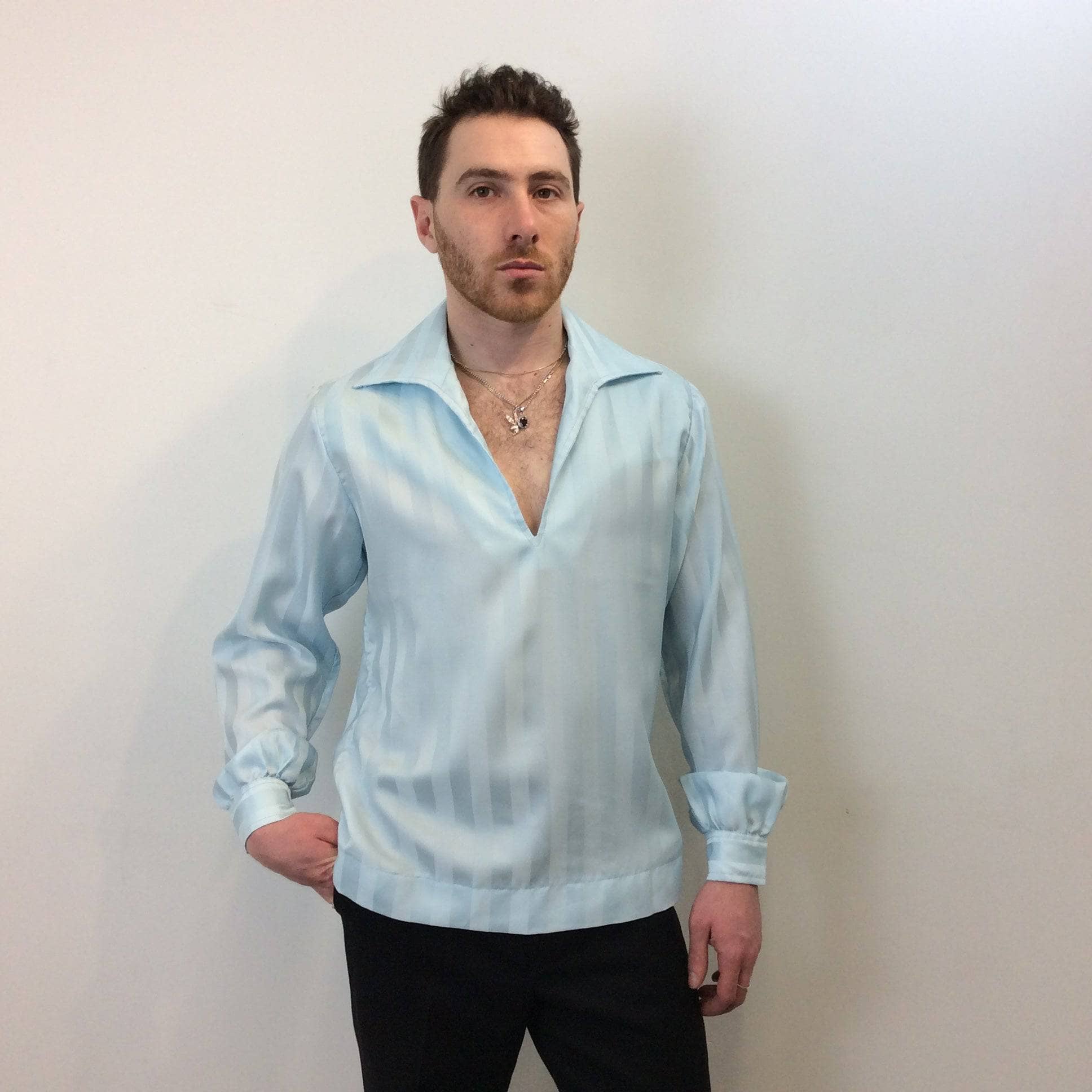 1970s Light Blue Popover Disco Men's Shirt Medium - Image 4
