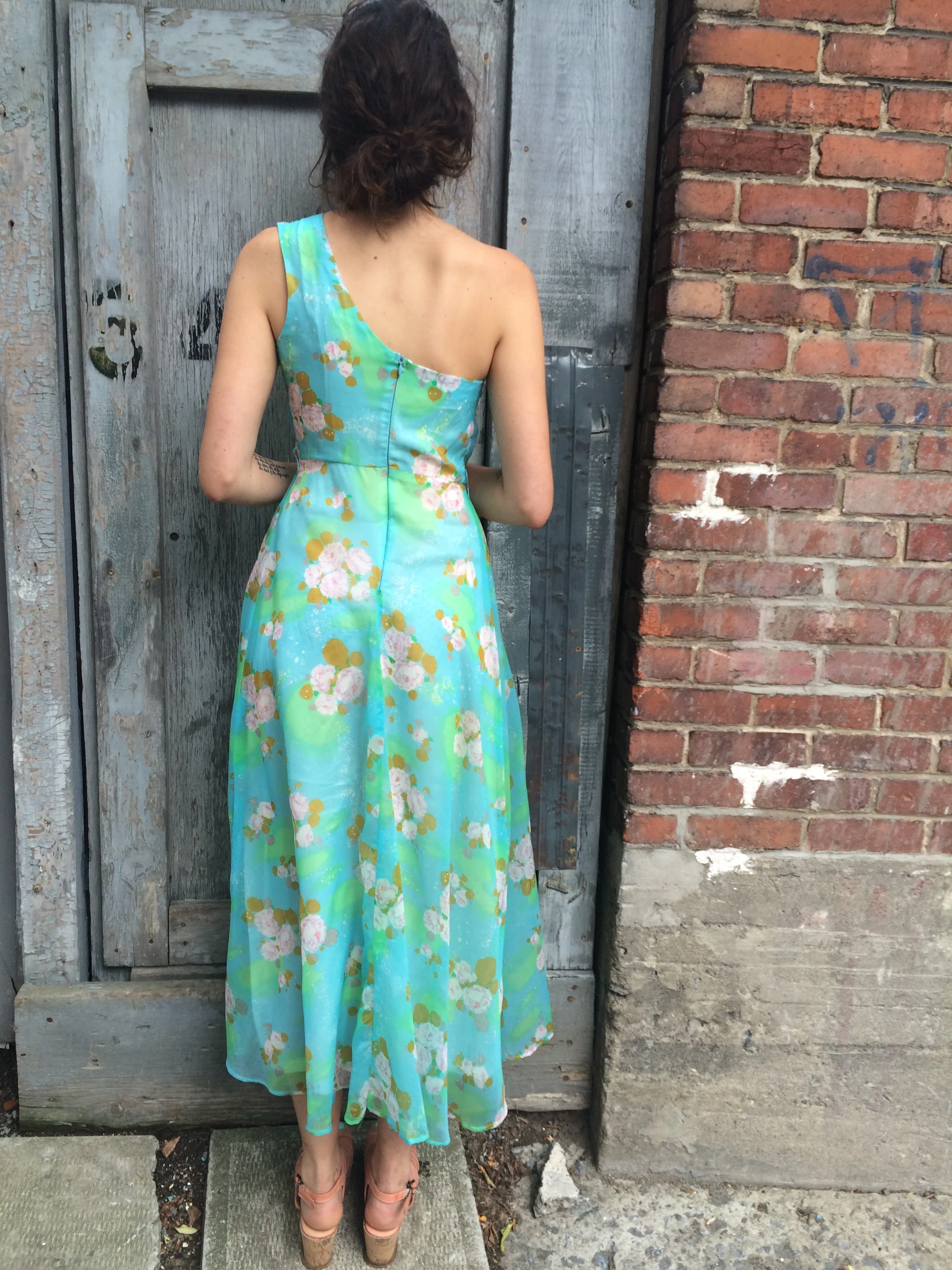1970s One Shoulder Flowy Floral Maxi Dress Small - Image 7