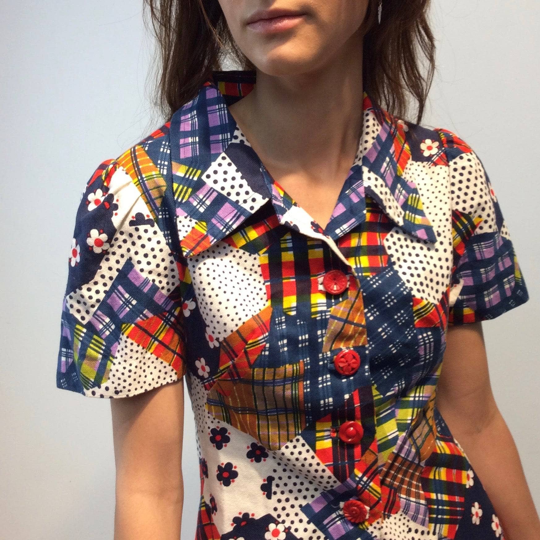 1970s Patchwork Print Short Puff Sleeve Blouse Small - Image 6