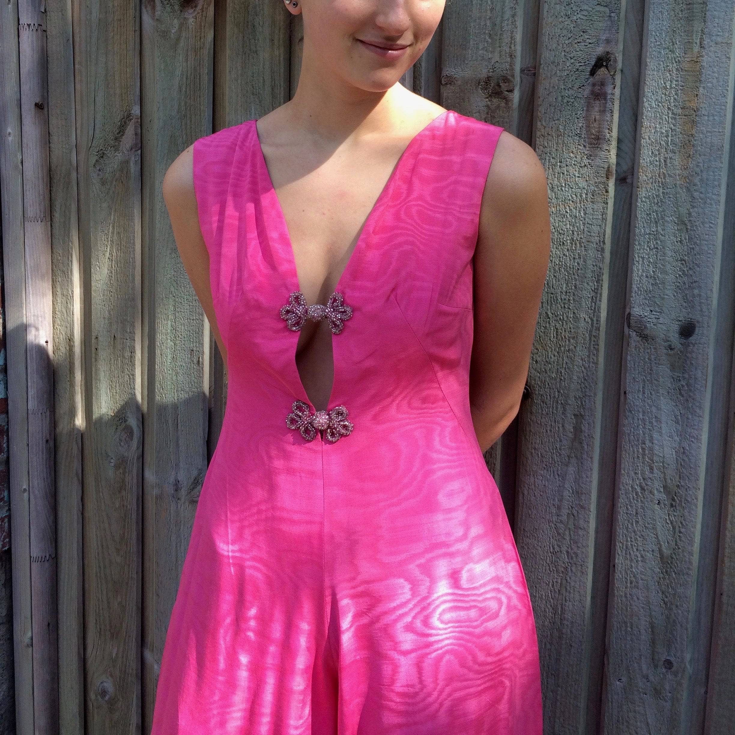 1970s Pink Plunging Neckline Taffeta Jumpsuit Small - Image 6