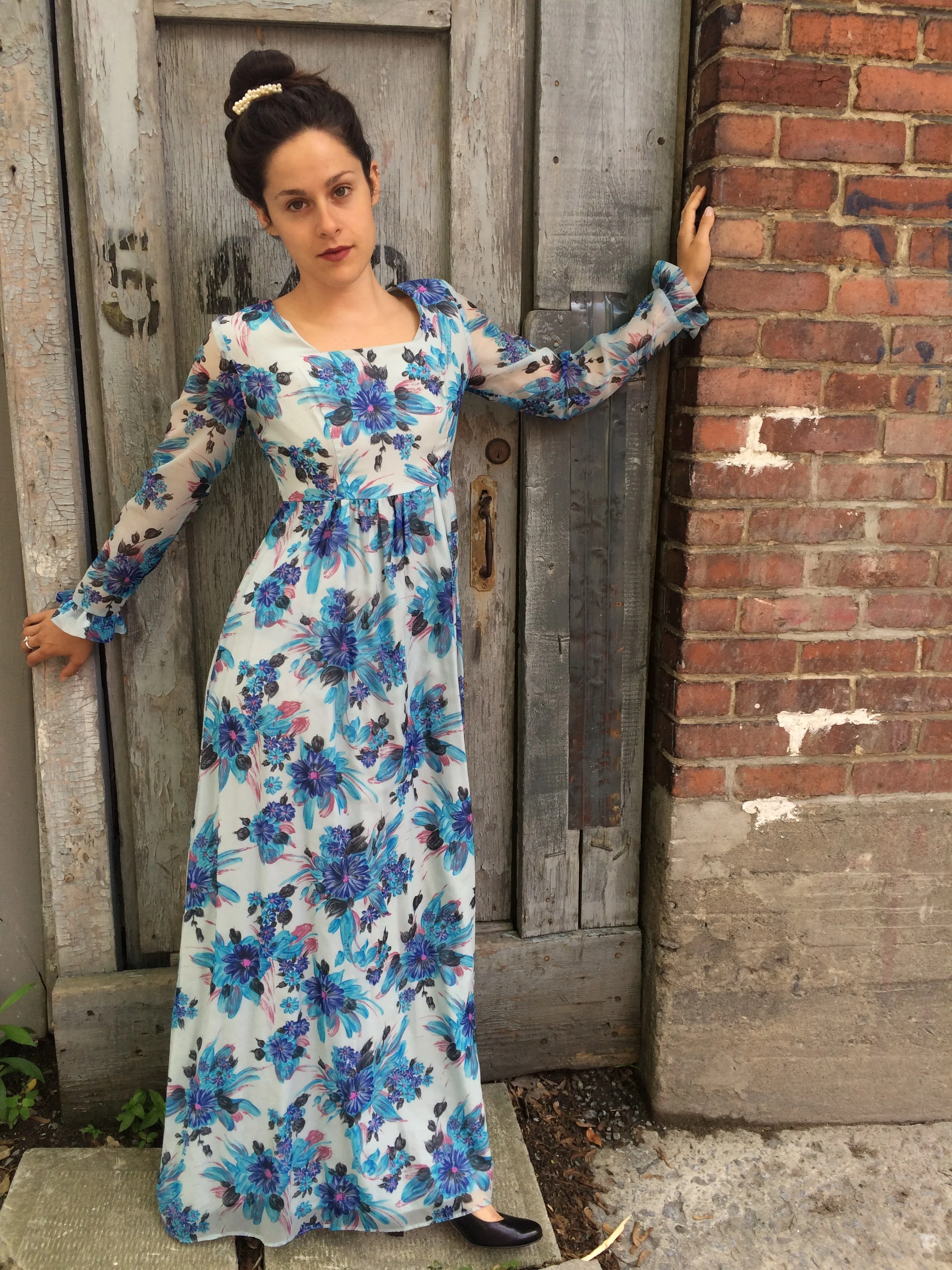 1970s Romantic Floral Print Long Sleeve Maxi Dress Small