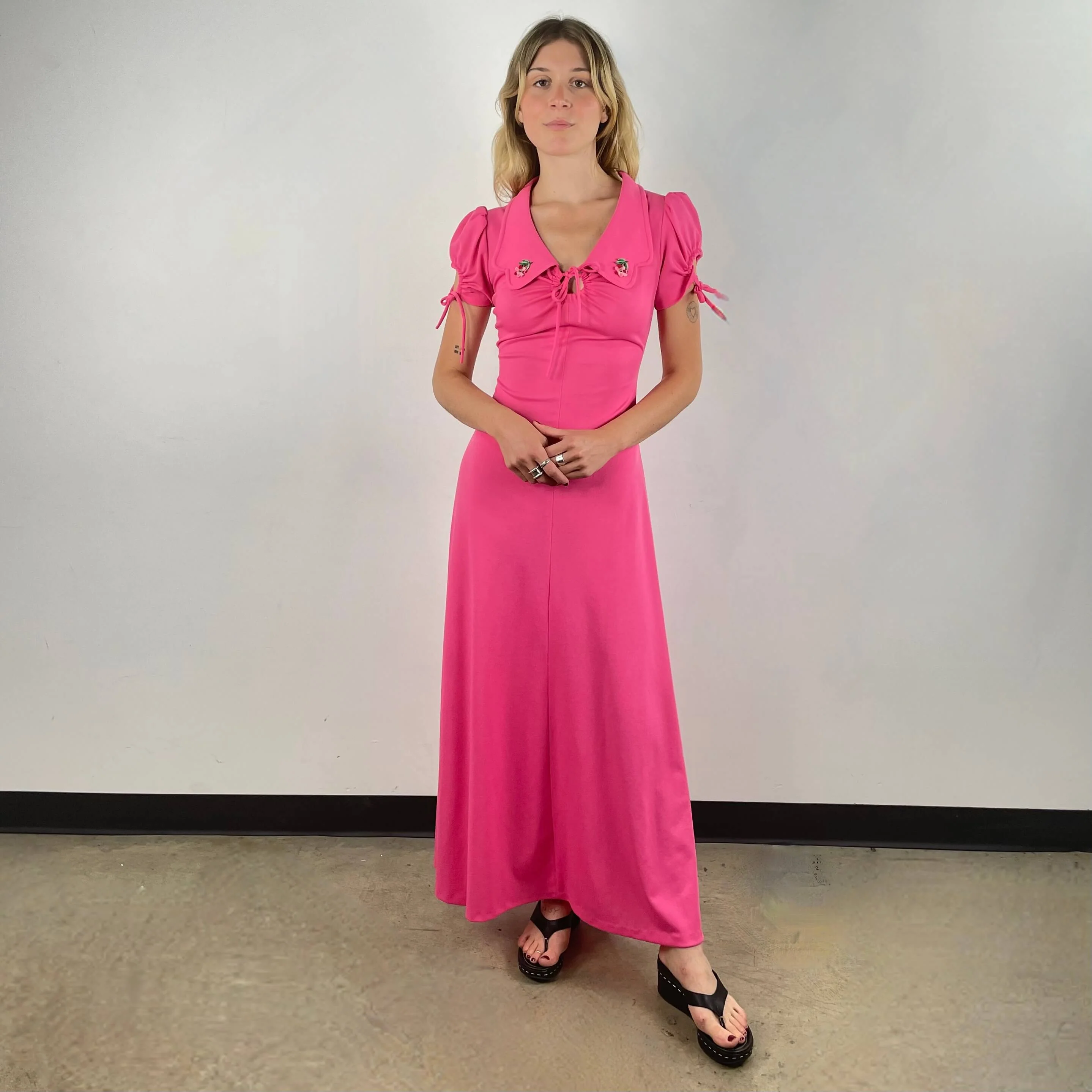 1970s Short Sleeve Flared Pink Maxi Dress Small