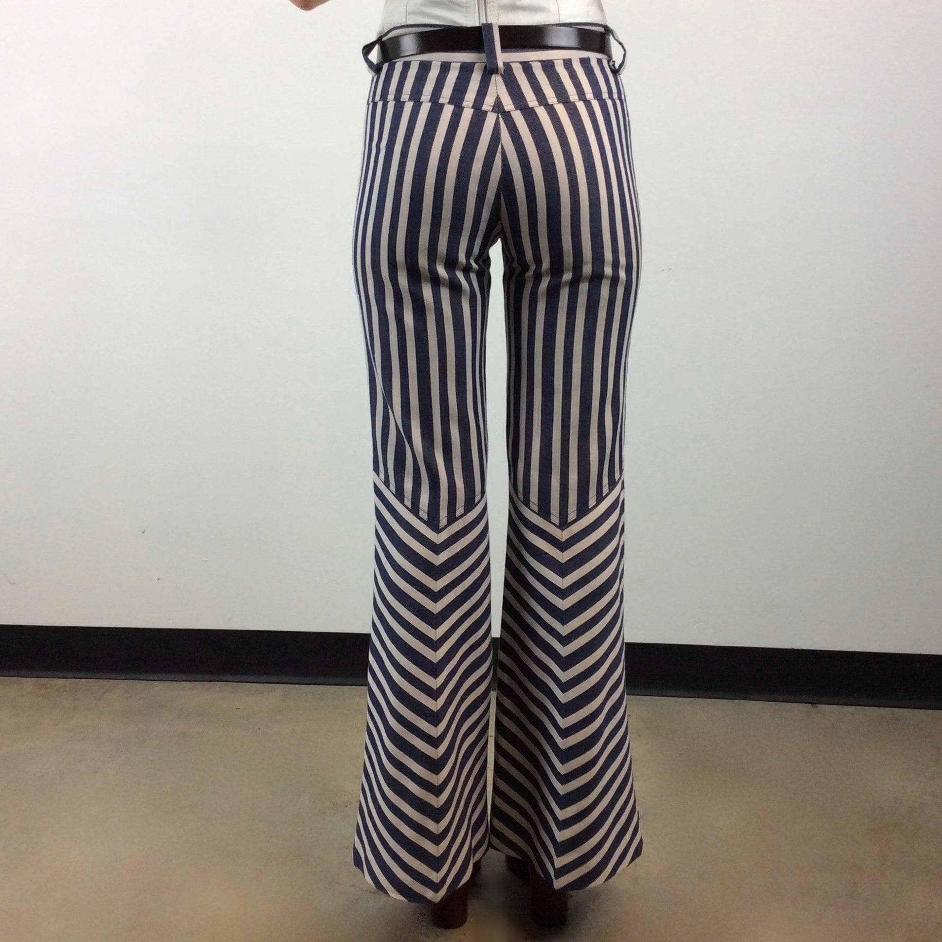 1970s Striped Bell Bottom Jeans X-Small / Small - Image 6