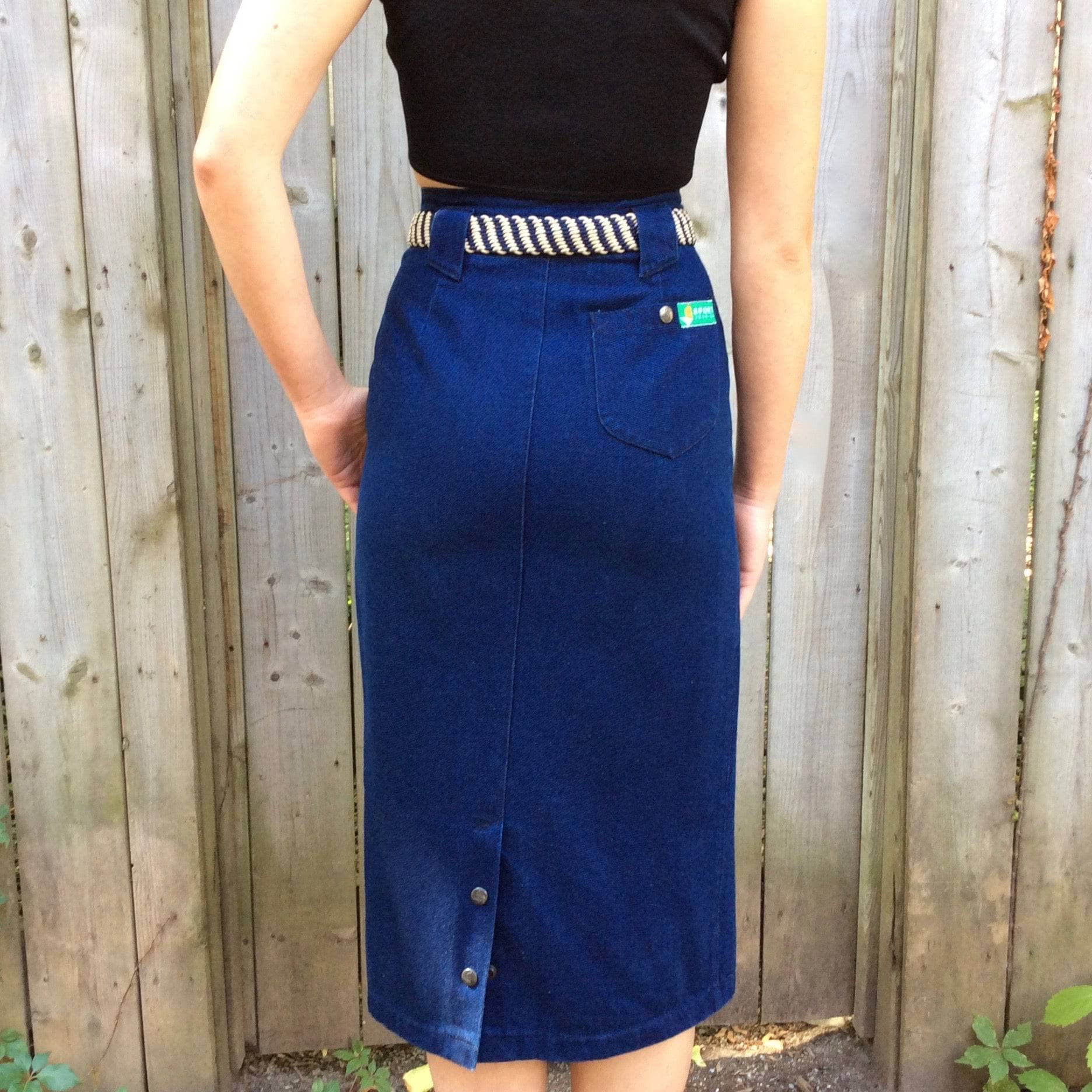 1980-90s Dark wash Denim Midi Skirt Small - Image 3
