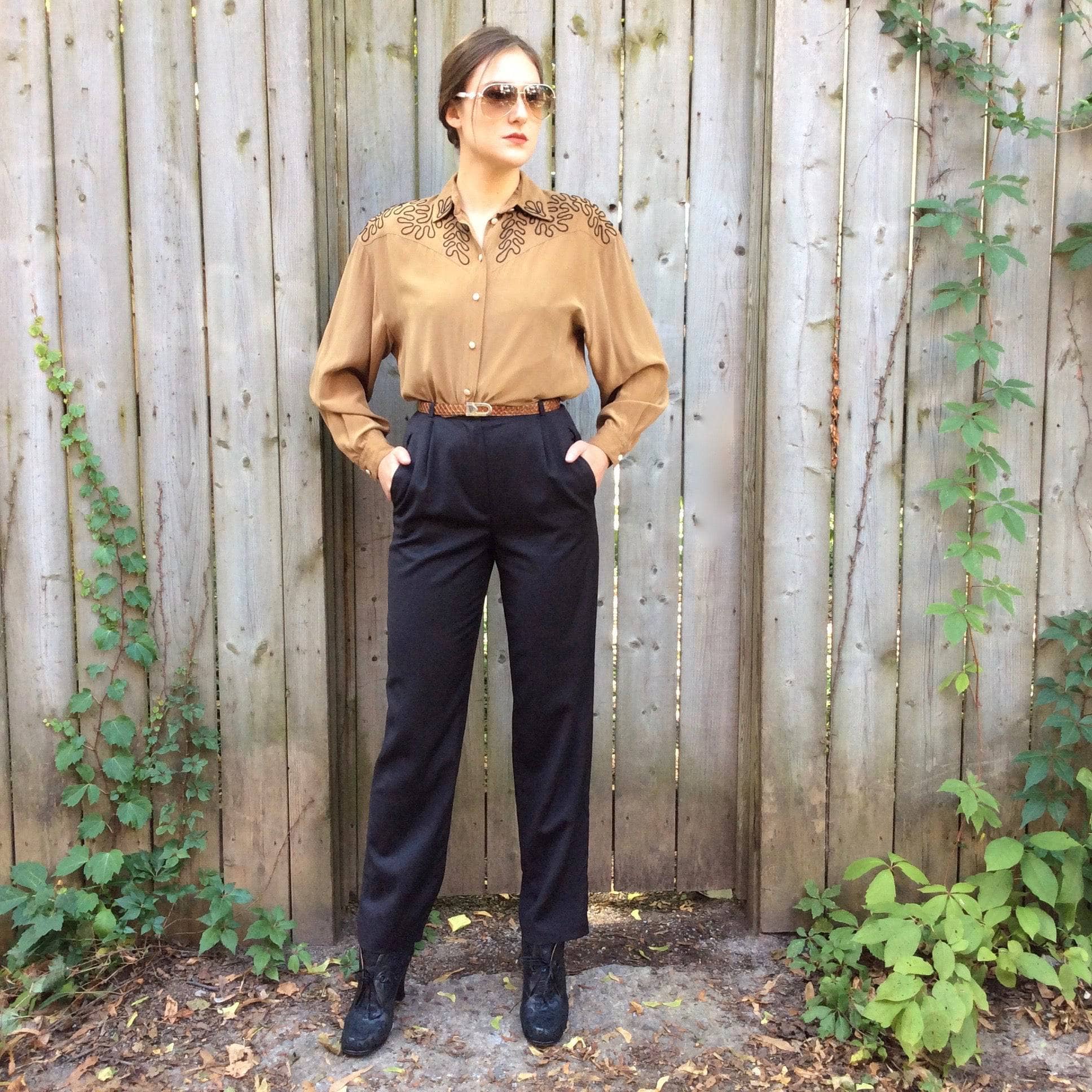 1980’s Light Brown Long Sleeve Silk Blouse Small/Medium - Image 4